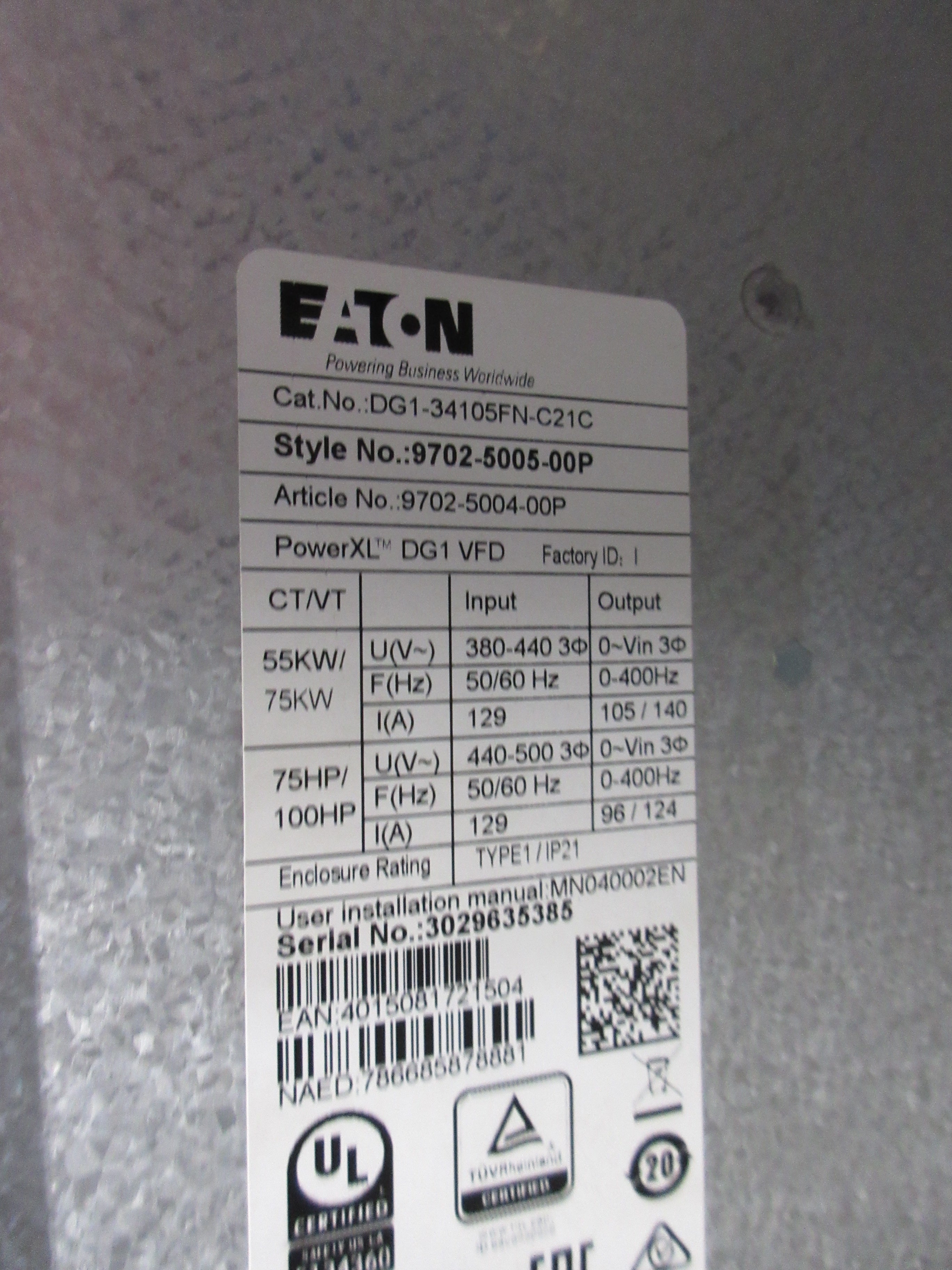Eaton PowerXL DG1 AC Drive DG1-34105FN-C21C 100HP 3Ph *No Keypad* Used