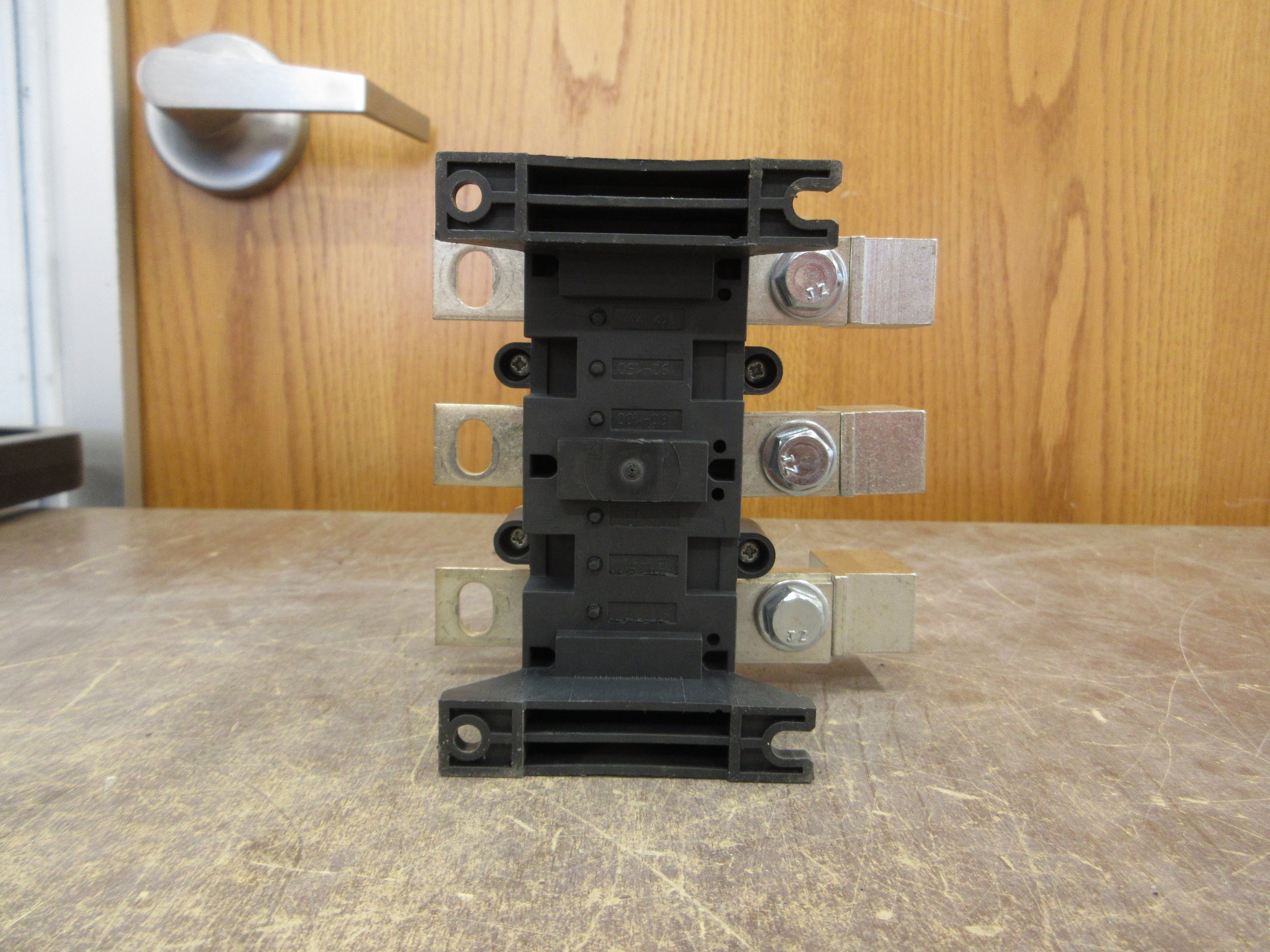 Schneider Electric Solid State Overload LR9F5567 Trip: 60-100A Used