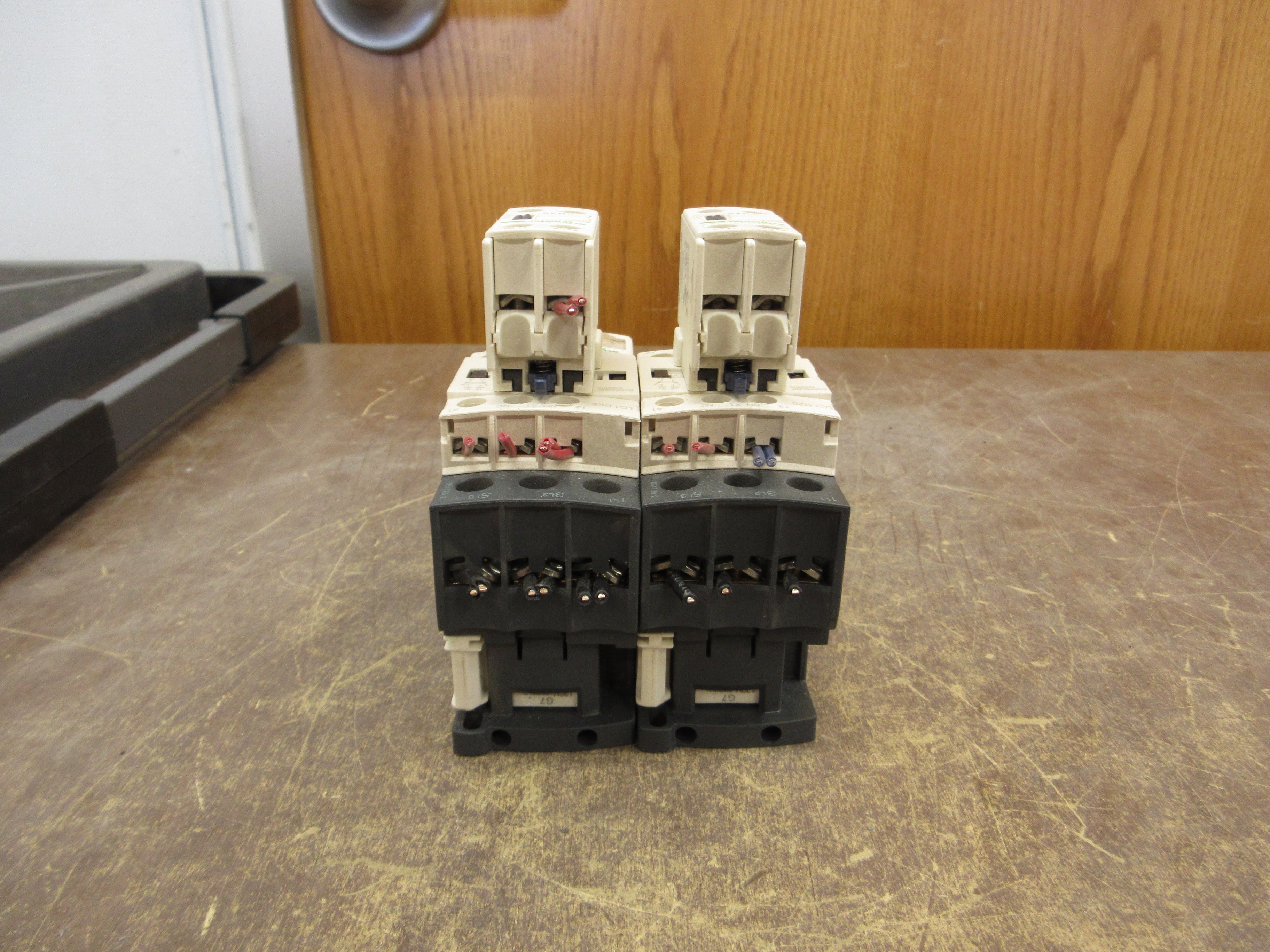 Schneider Electric Reversing Starter LC1 D25 / LRD 08 120V Coil Trip: 2.5-4A