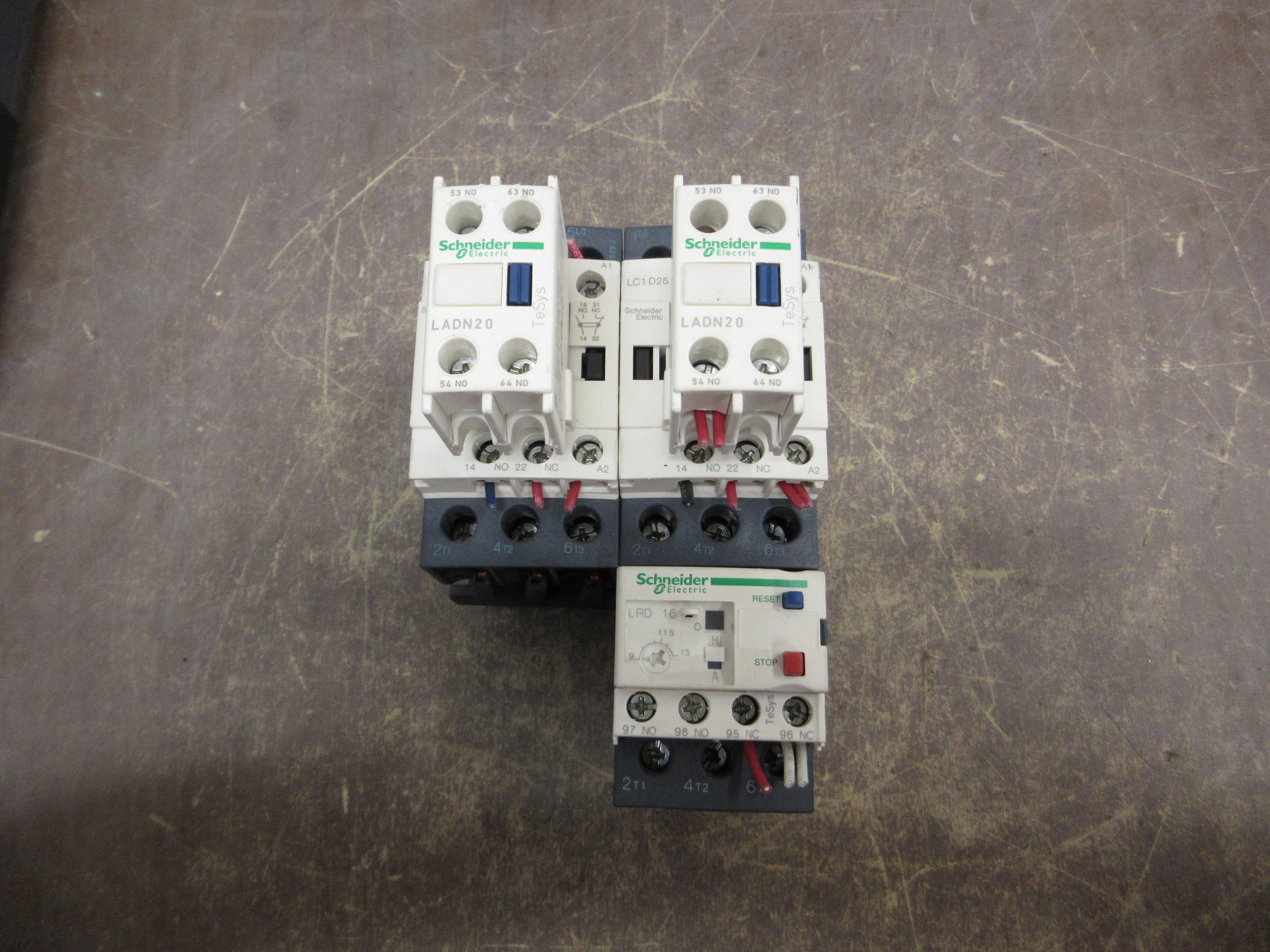 Schneider Electric Reversing Starter LC1D25 / LRD 16 120V Coil Trip: 9-13A Used