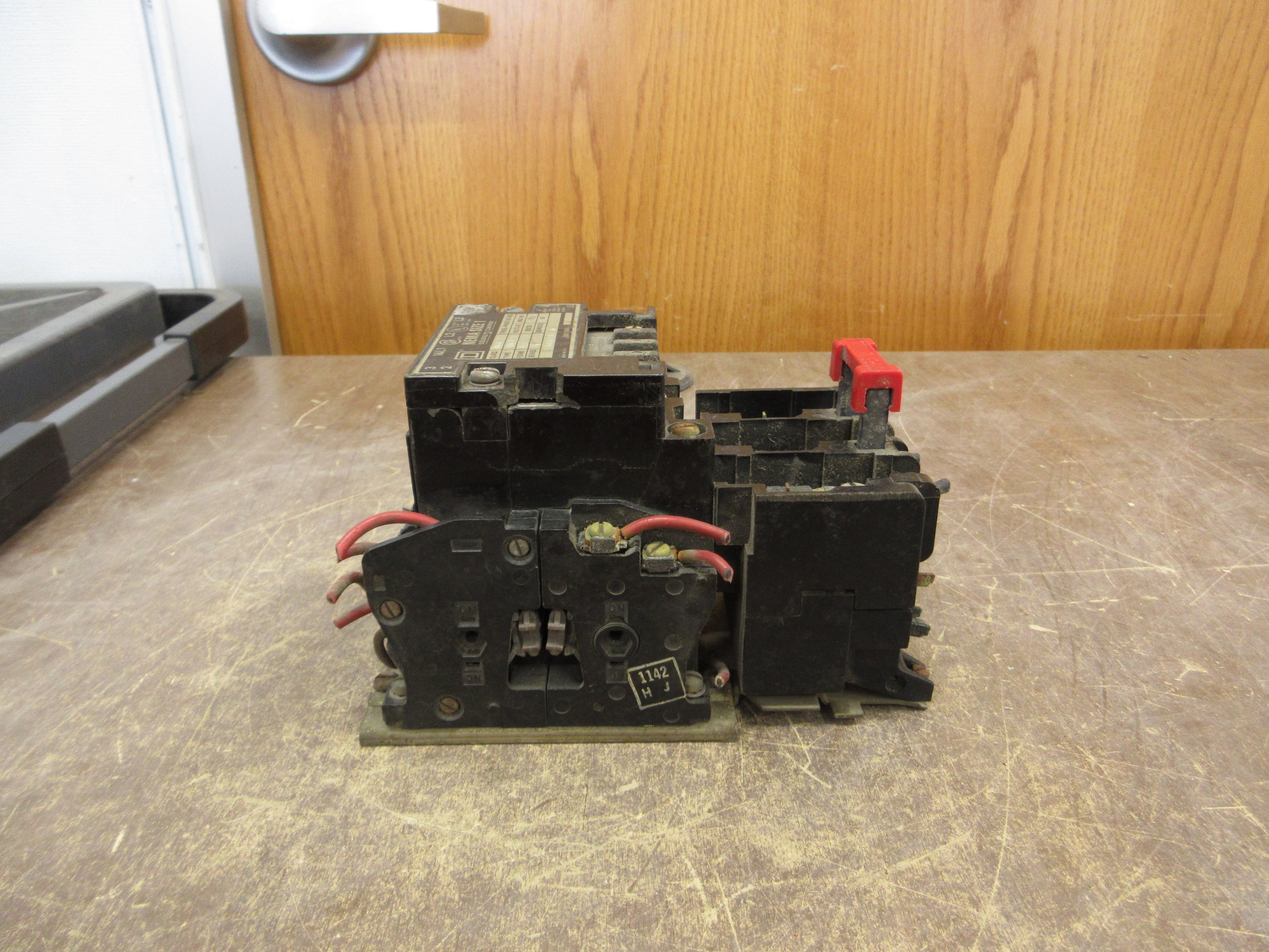 Square D Size 1 Starter 8536 SC0 3 120V Coil (2) Aux Contacts Used