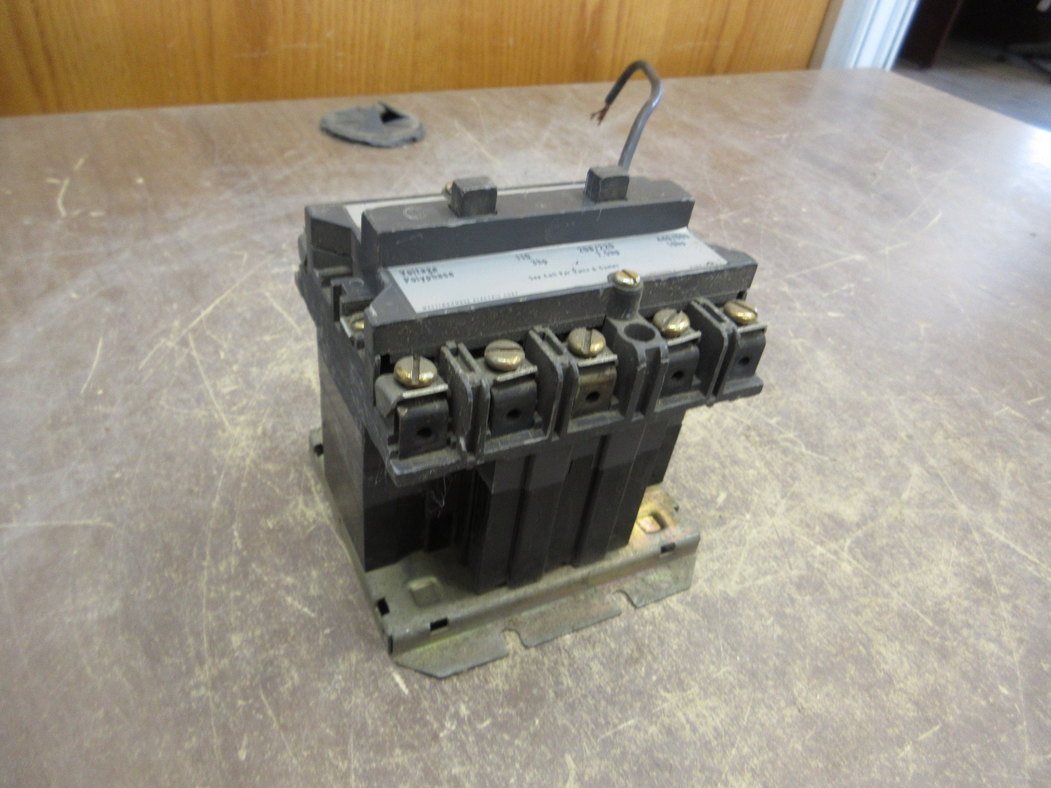 Westinghouse Size 1 Contactor A201KIEA Style #: 277A455G01 120V Coil 27A 600V