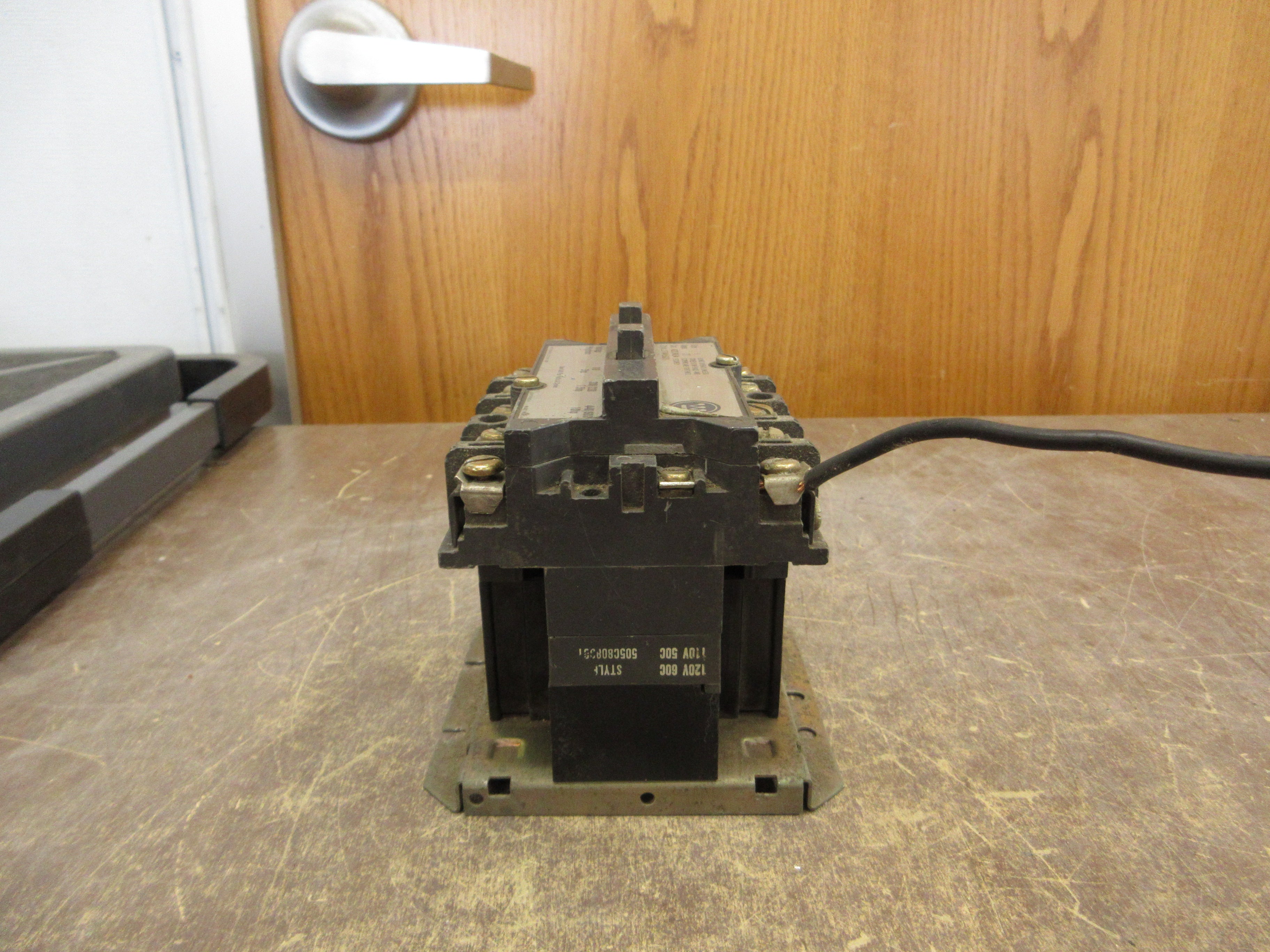 Westinghouse Size 1 Contactor A201KIEA Style #: 277A455G01 120V Coil 27A 600V