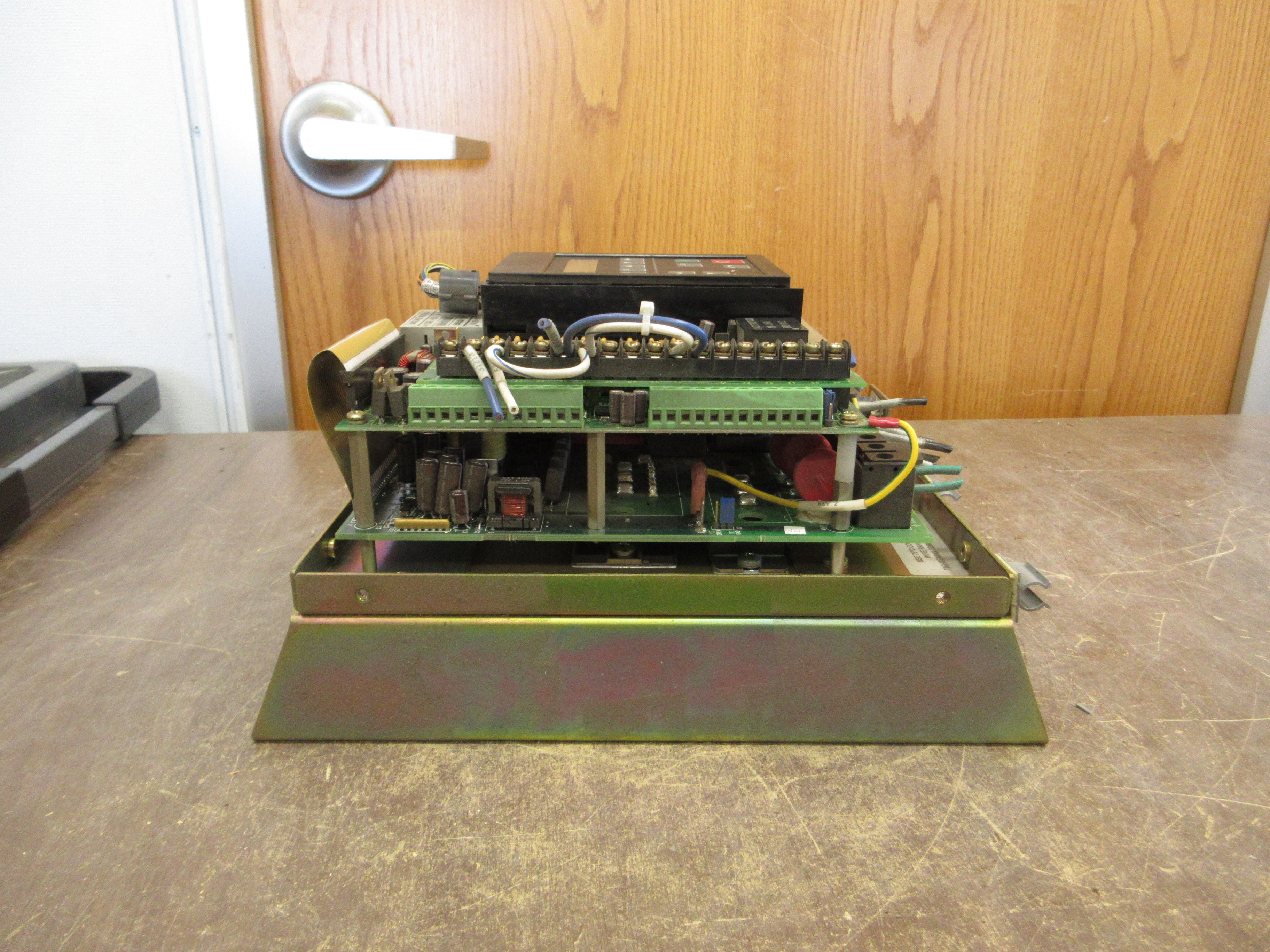 Allen-Bradley AC Drive 1336E-BRF10-AN-EN-L8E Ser. D 1HP w/ Keypad *Open Chassis*