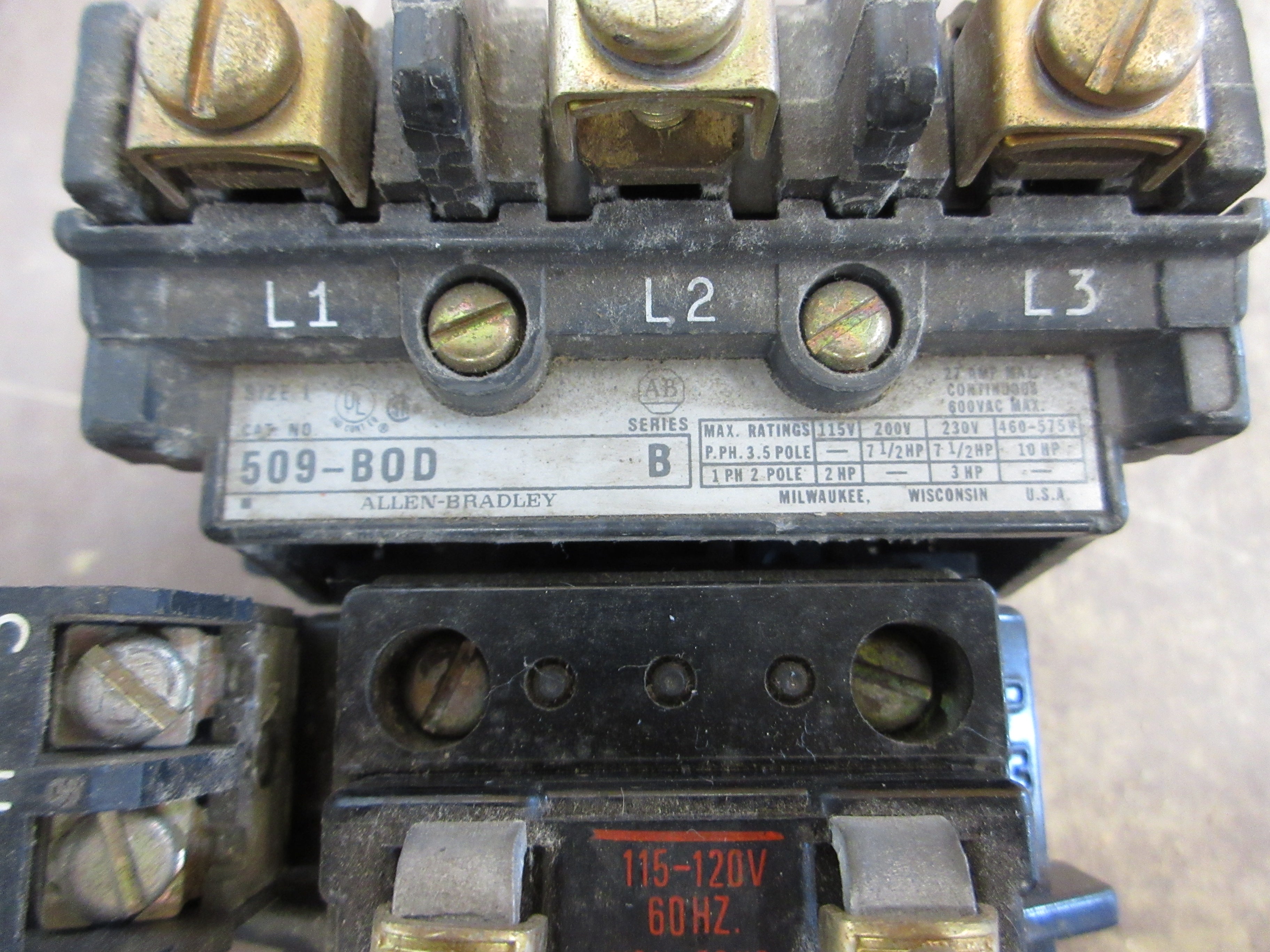 Allen-Bradley Size 1 Contactor 509-BOD Ser. B 115-120V Coil 27A 600V Used