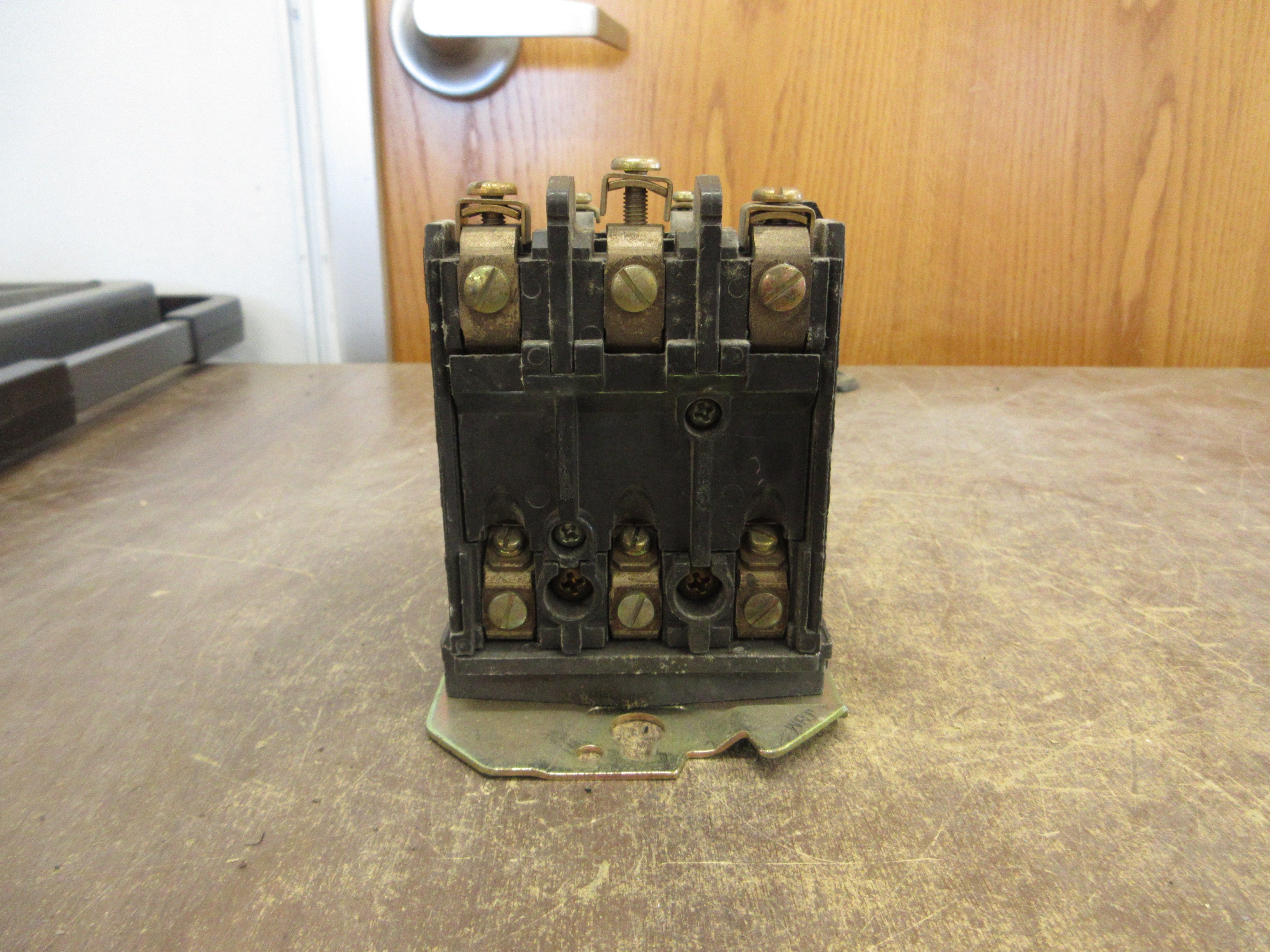Allen-Bradley Size 1 Contactor 509-BOD Ser. B 115-120V Coil 27A 600V Used