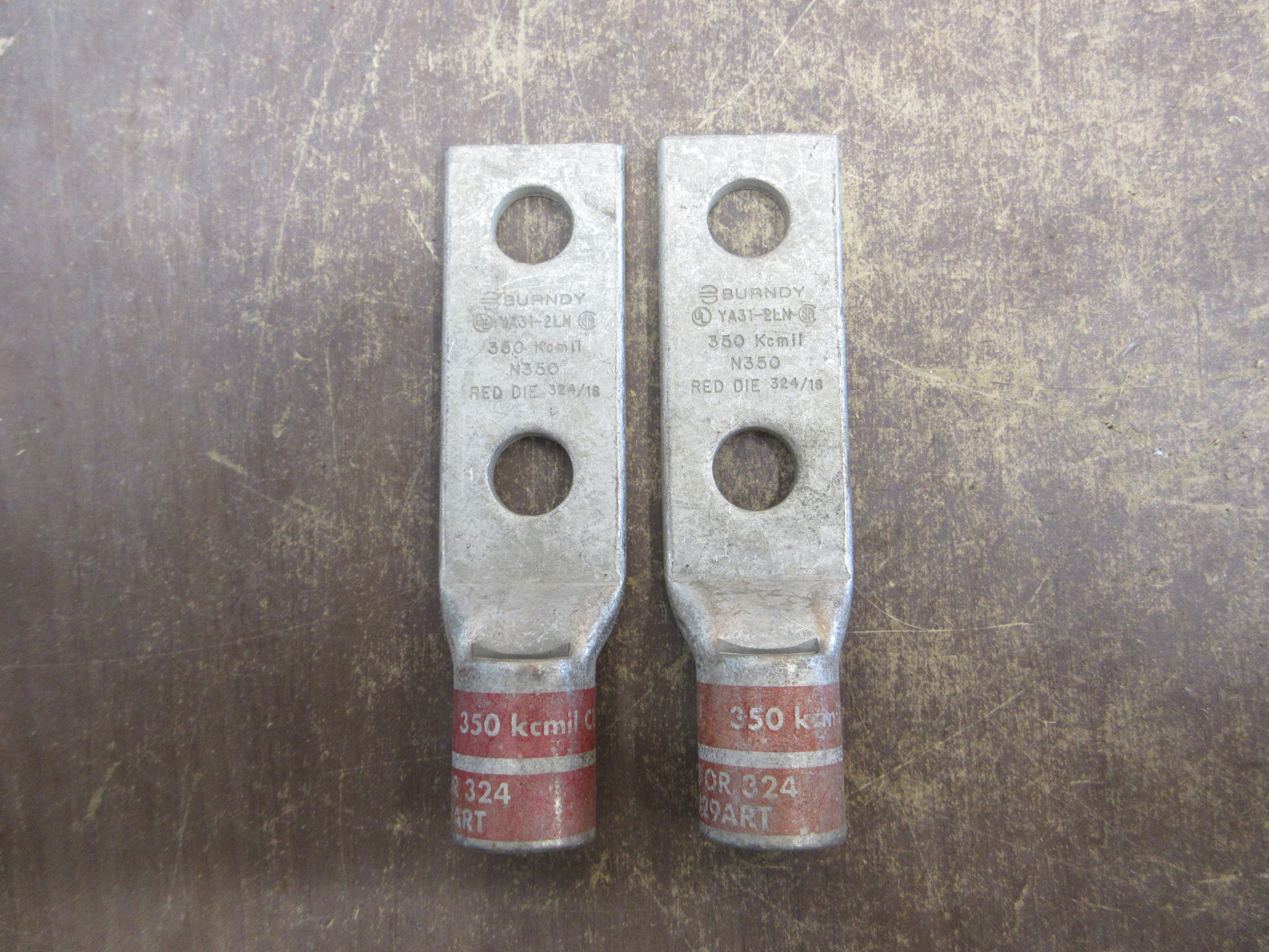 Burndy Crimp Lug YA31-2LN 350Kcmil 2-Hole *No Box* *Lot of 2* New Surplus