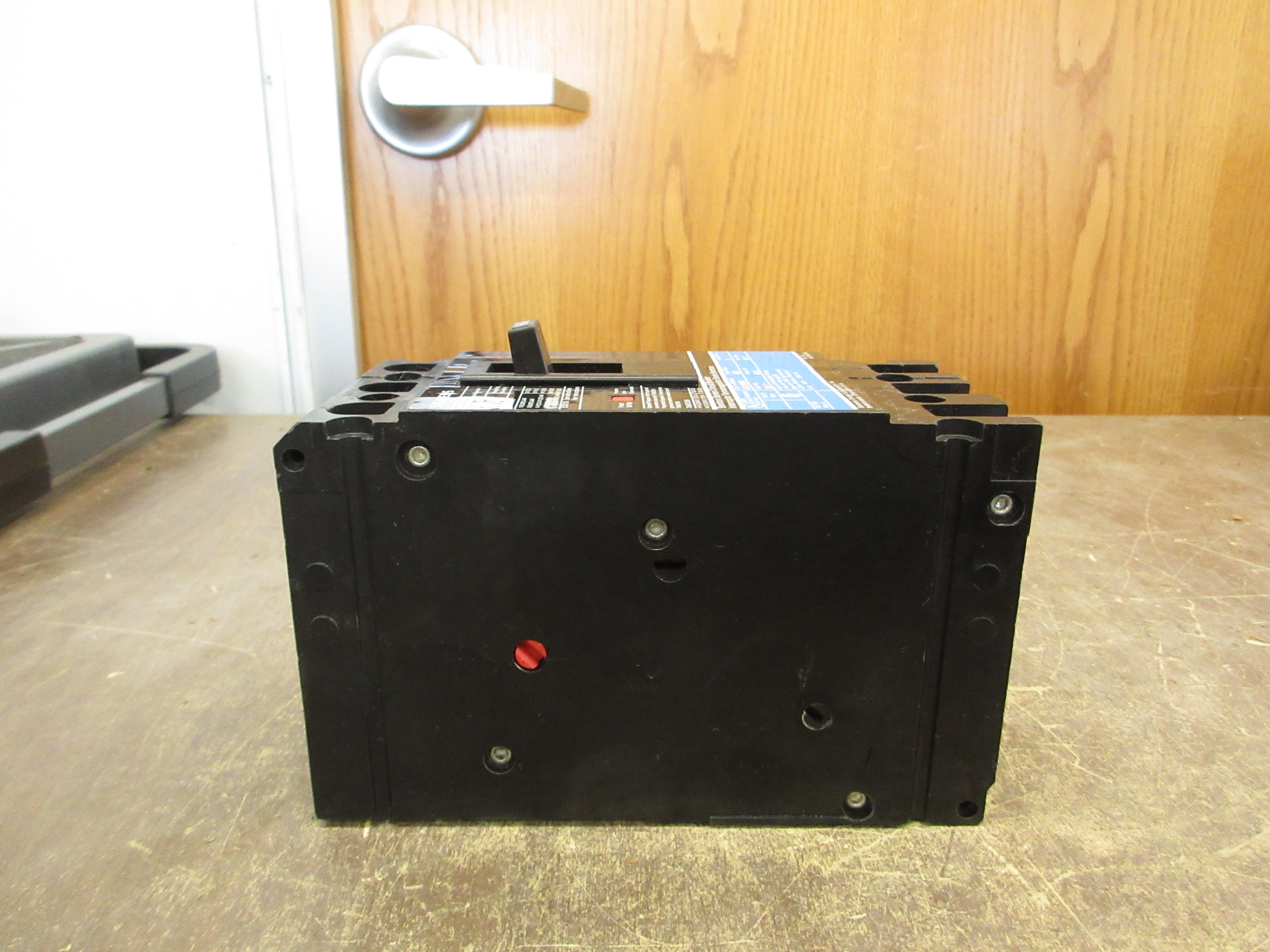 Siemens Circuit Breaker ED23B060L 60A 240V 3P New Surplus