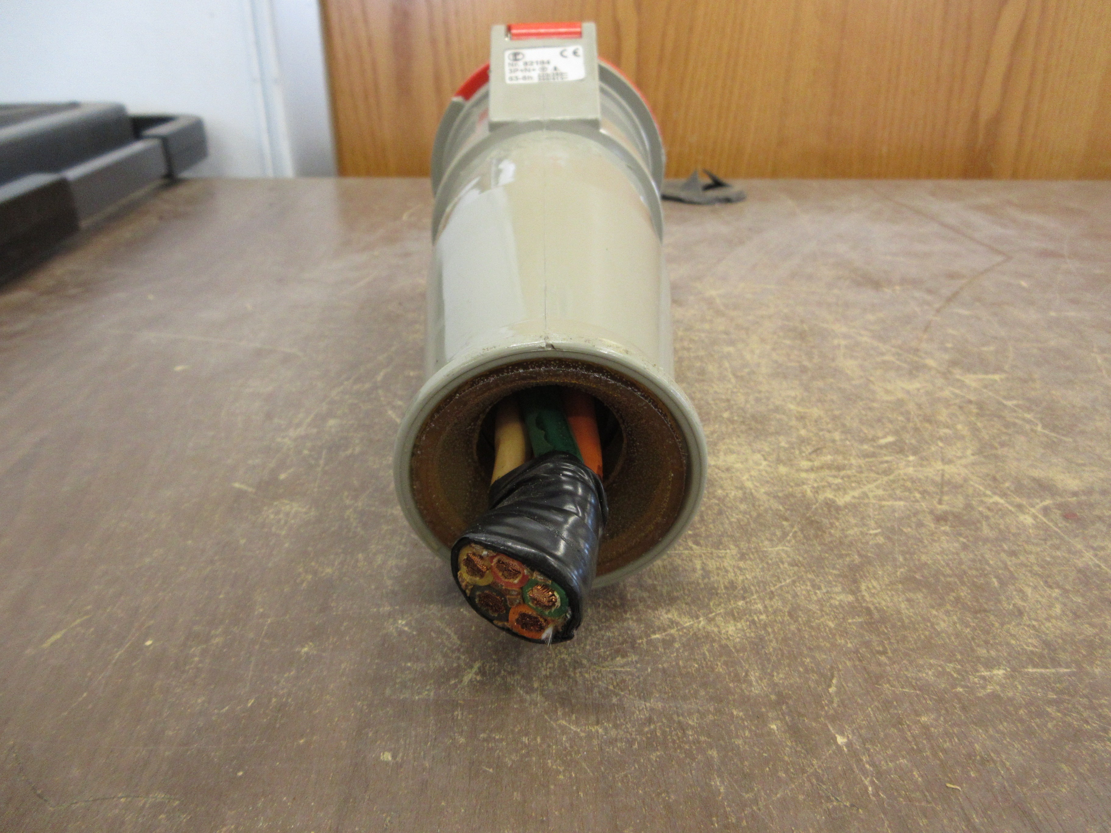 Elektra Tailfingen Connector 82184 63A 240/415V 3P+N Used