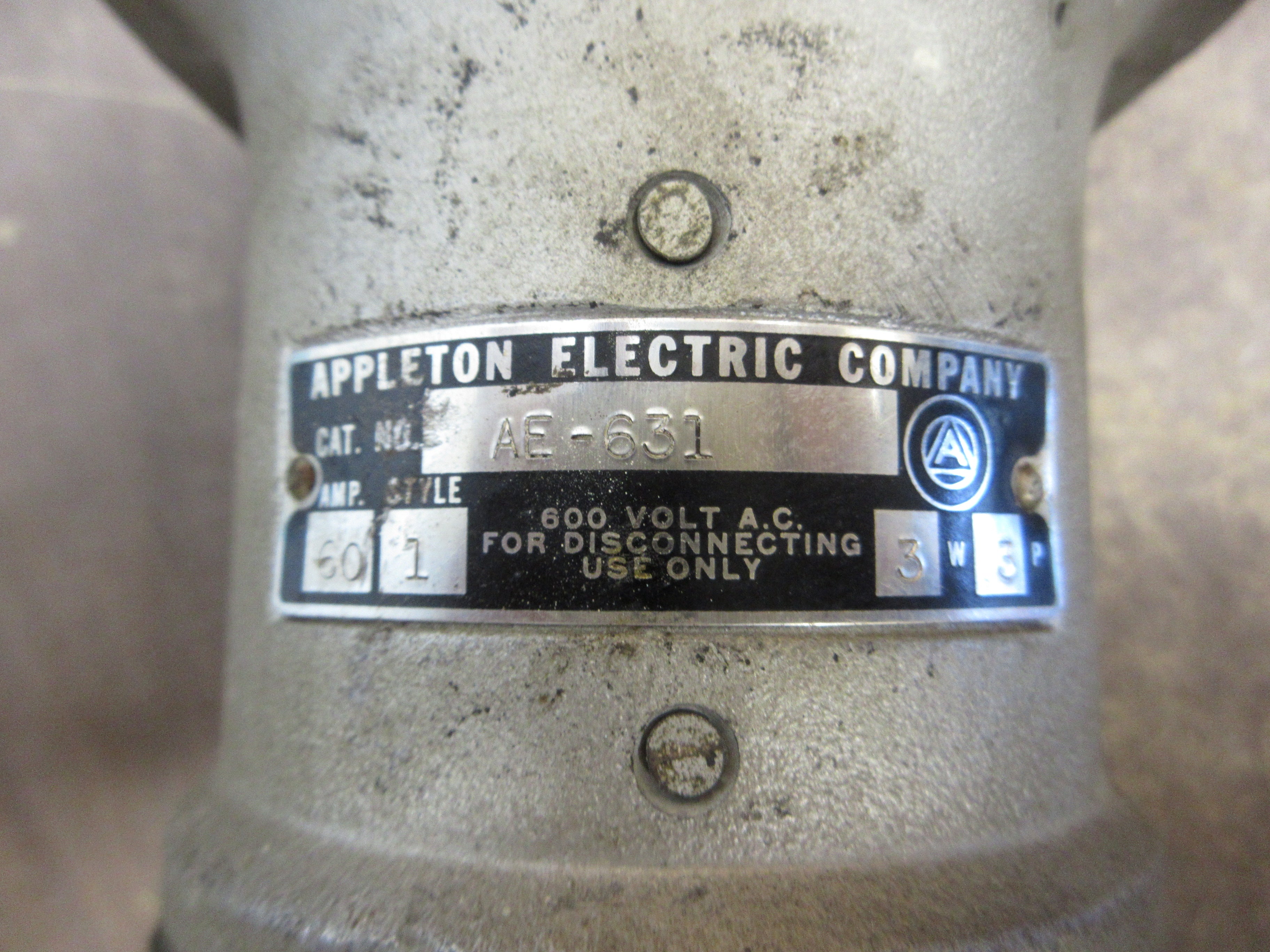 Appleton Receptacle AE-631 60A 600V 3W 3P w/ Base Used