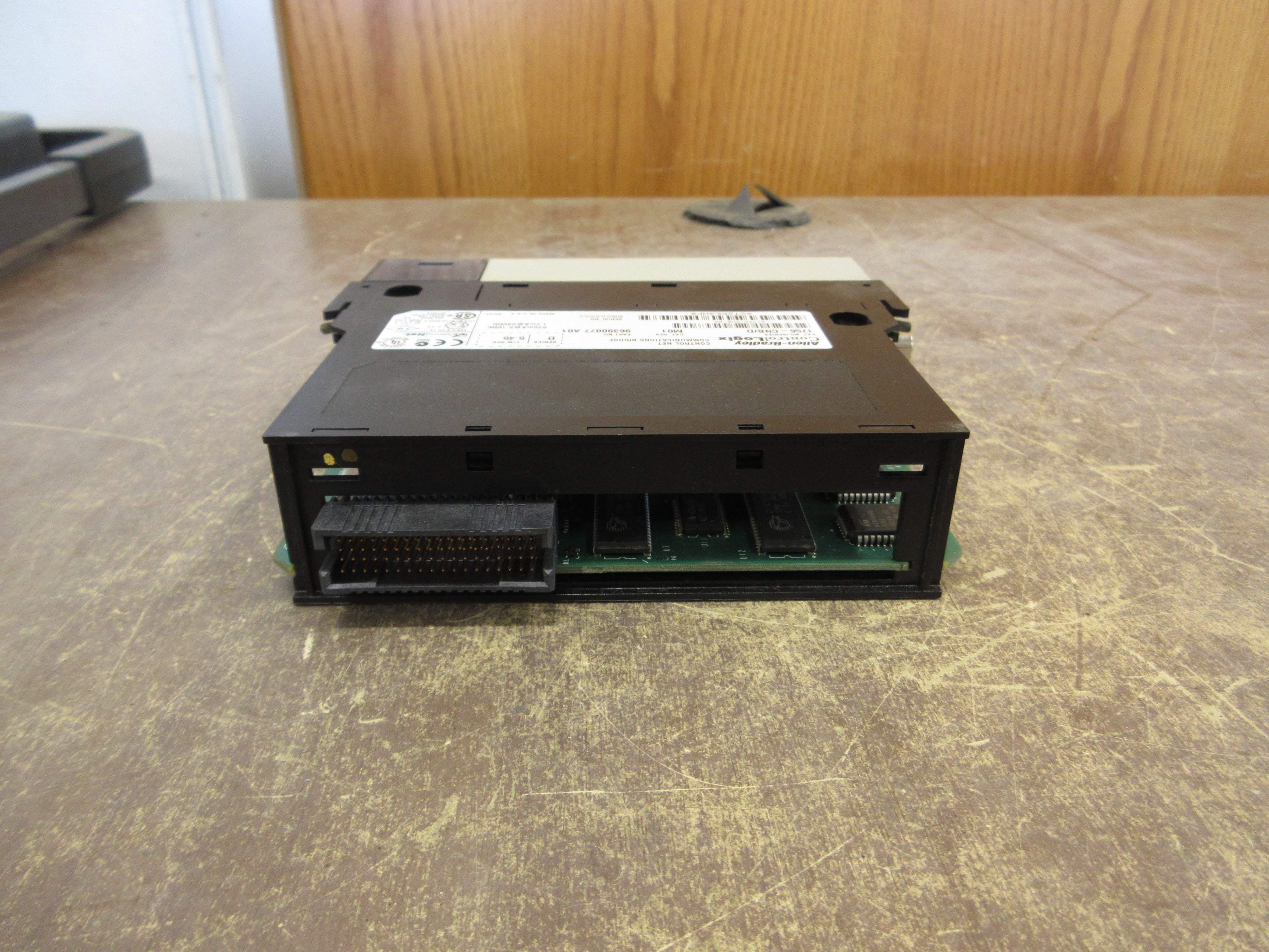 Allen-Bradley ControlLogix ControlNet Comm Bridge Module 1756-CNB/D Rev M01 Used