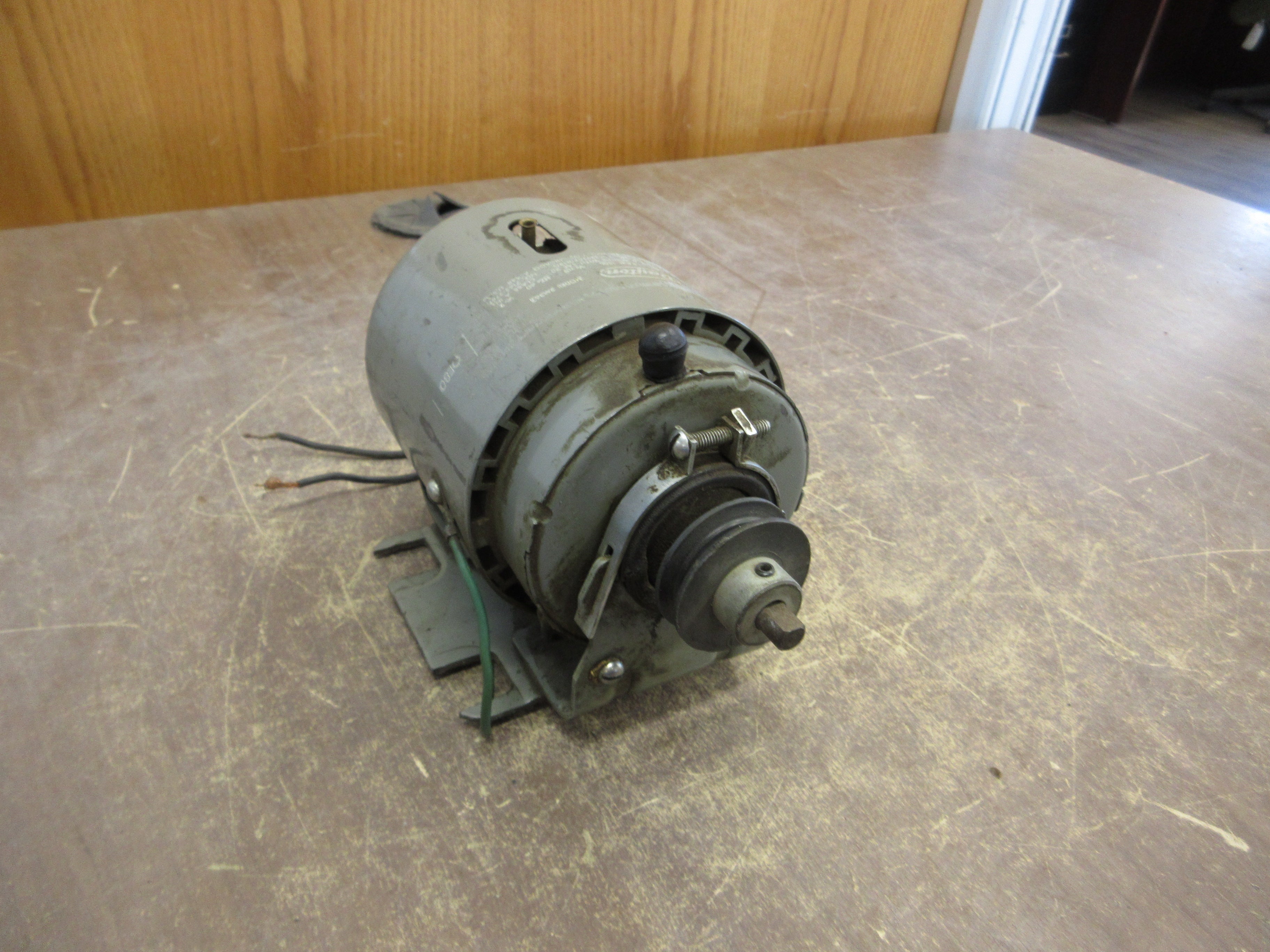 Dayton Motor 3M362 1/15HP 1800RPM 115V 60Hz Used