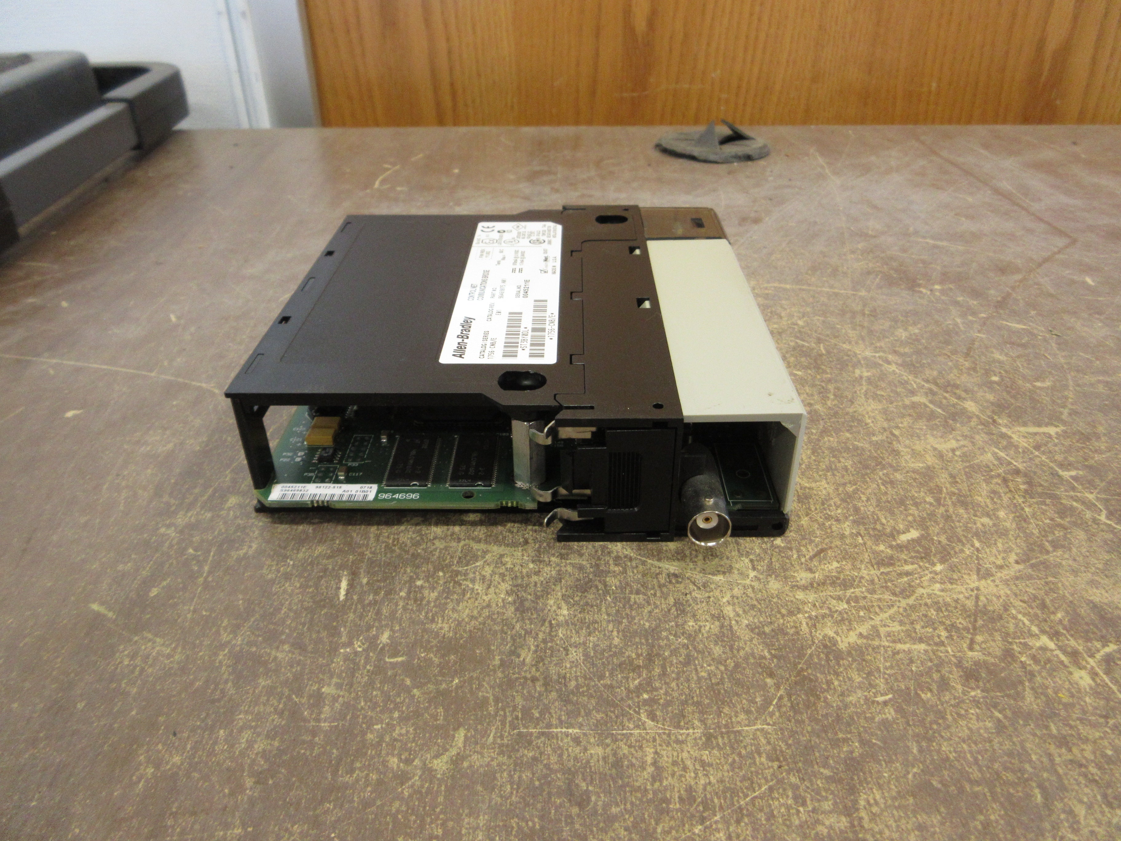 Allen-Bradley ControlLogix Control Net Comm. Bridge Module 1756-CNB/E Rev. E01