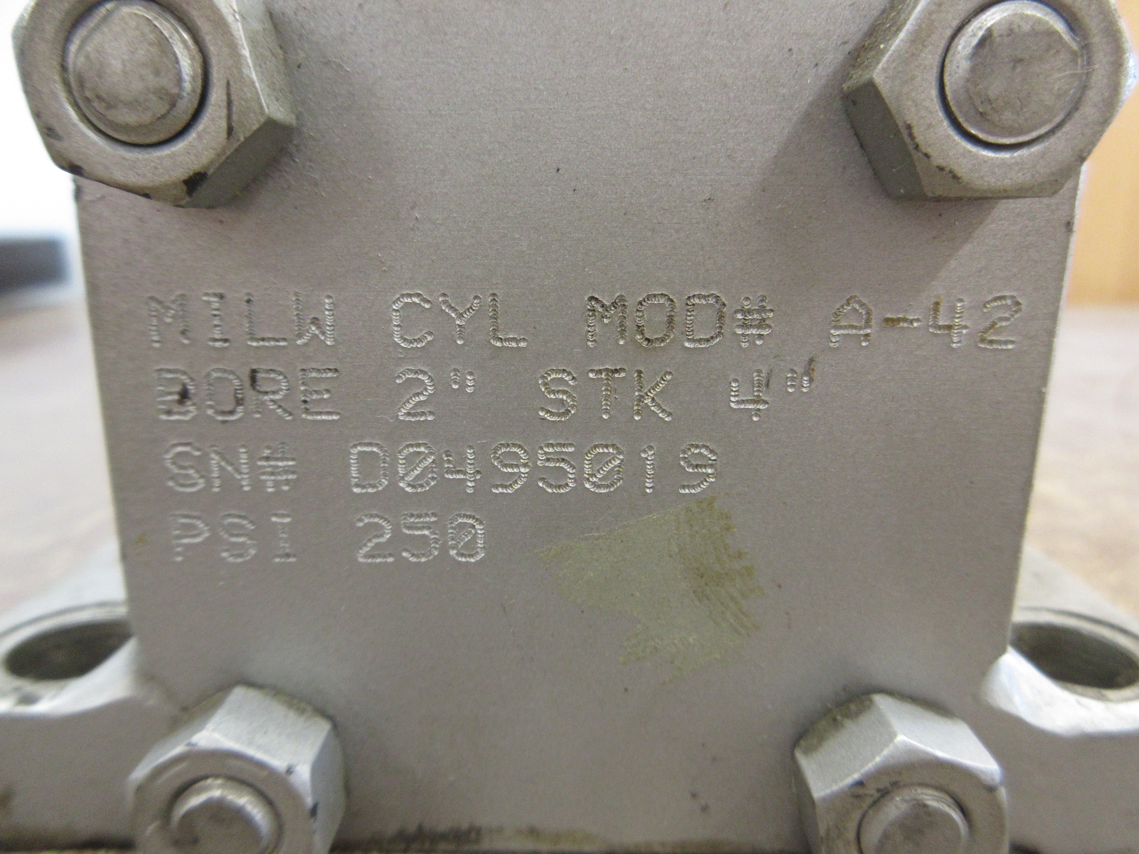 Milwaukee Cylinder Air Cylinder A-42 2" Bore 4" Stroke 250PSI Used