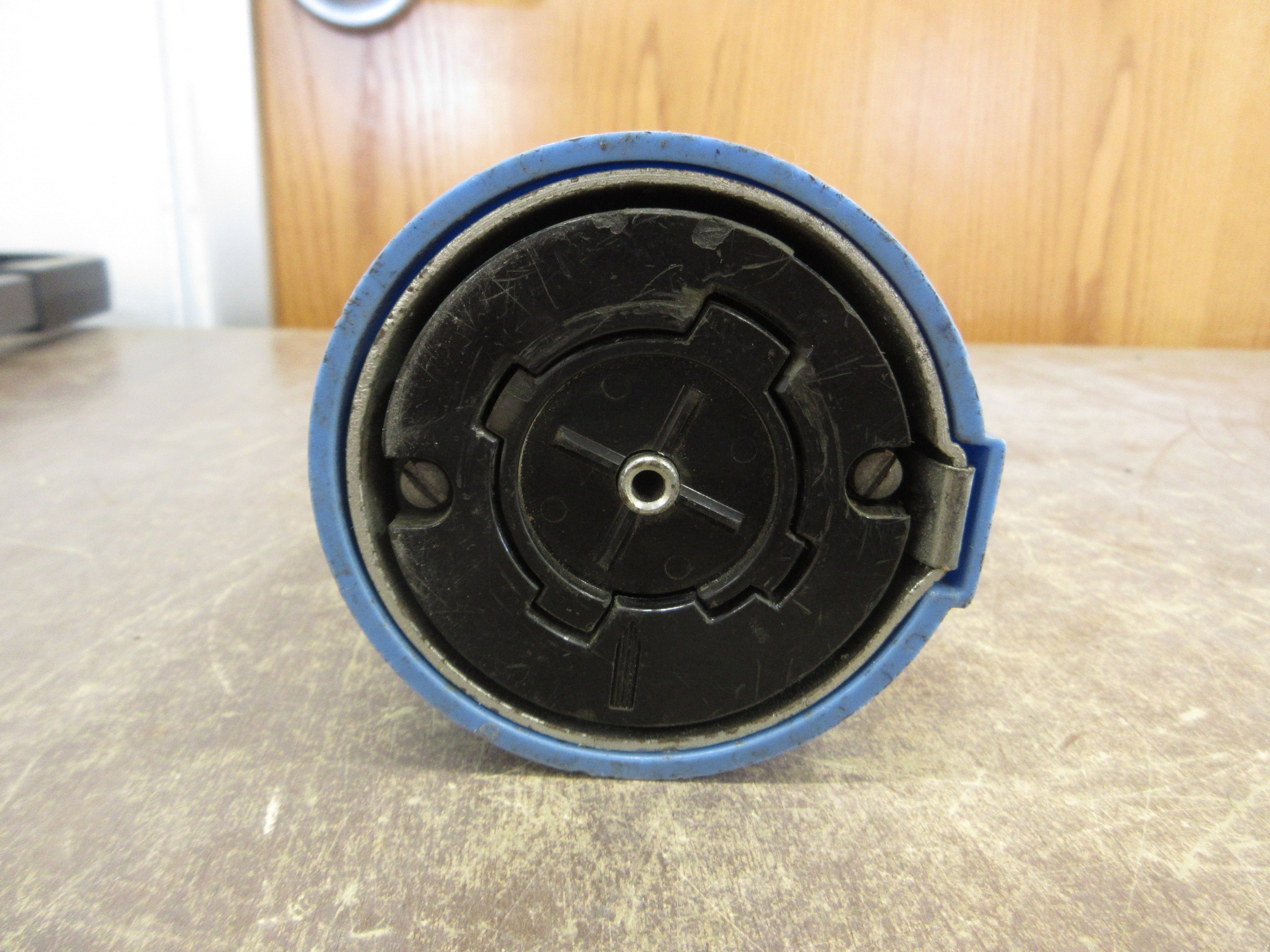 Hubbell Hubbellock Receptacle 60A 600V *Cracked Case* Used