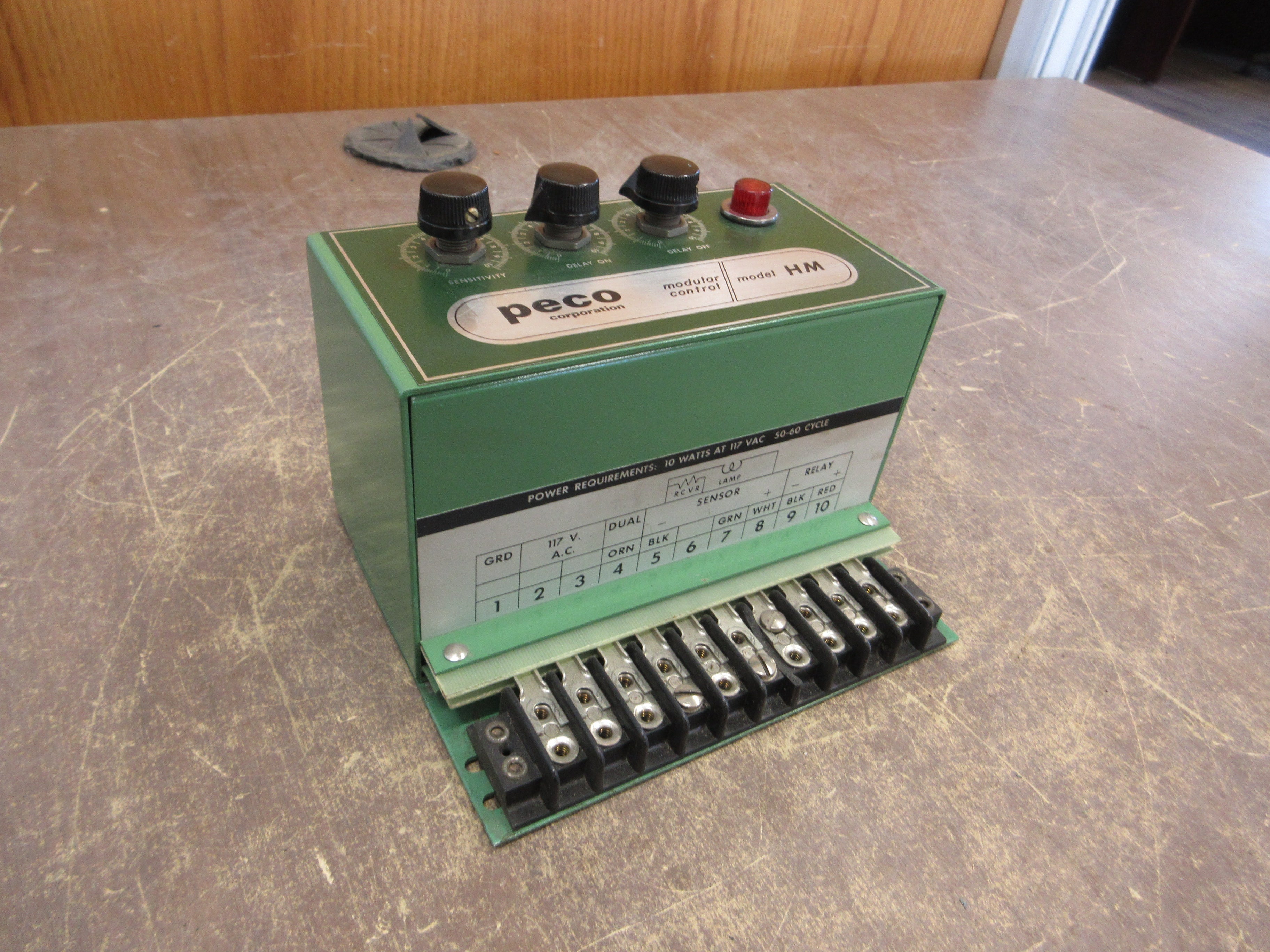 Peco HM On/Off Delay Module C3005-3130 10W 117VAC 50-60Hz Used
