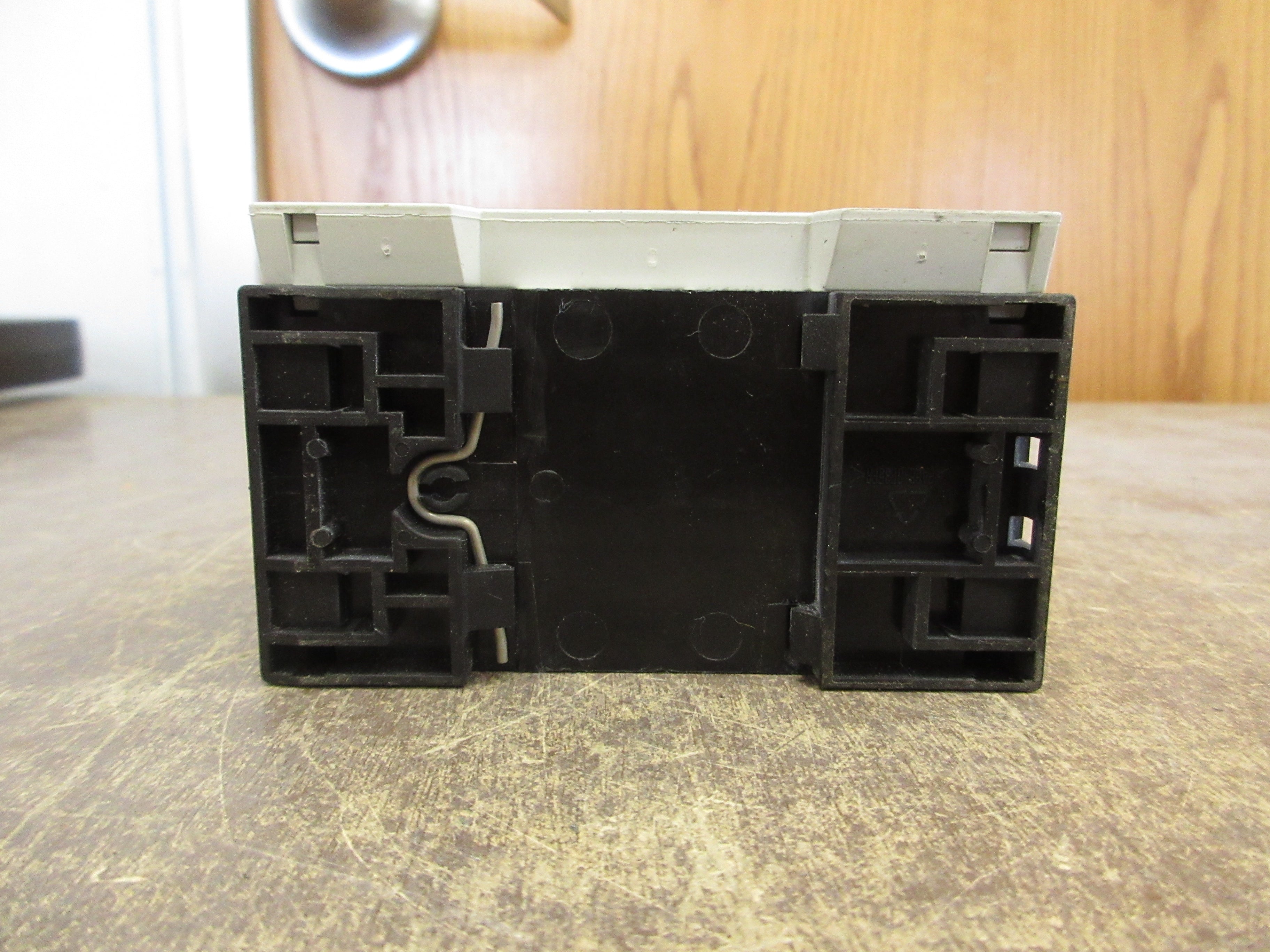 Siemens Motor Protector 3RV1021-1EA10 Trip: 2.8-4A Used