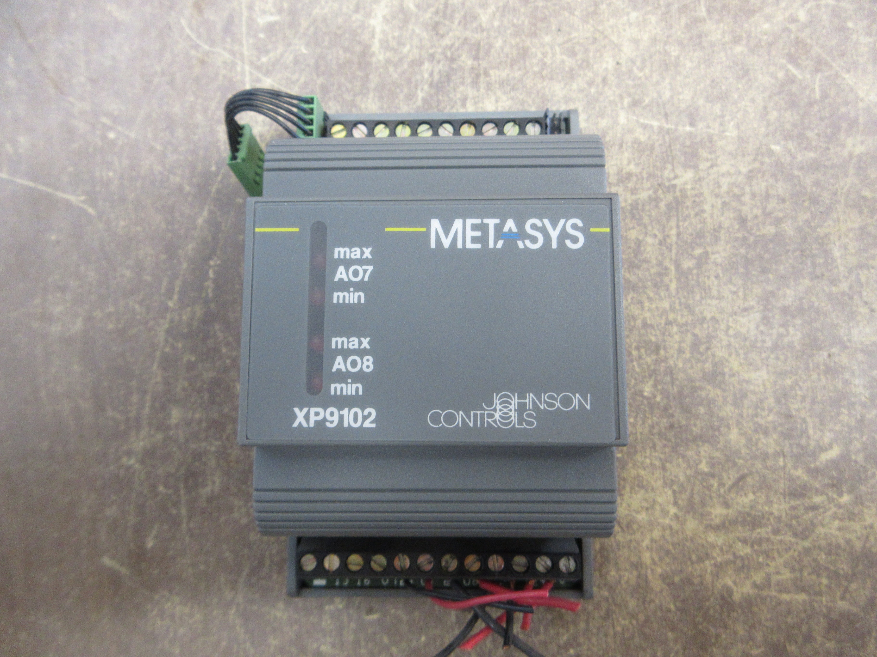 Johnson Controls Metasys Expansion Module XP-9102-8204 *No Terminal Covers* Used