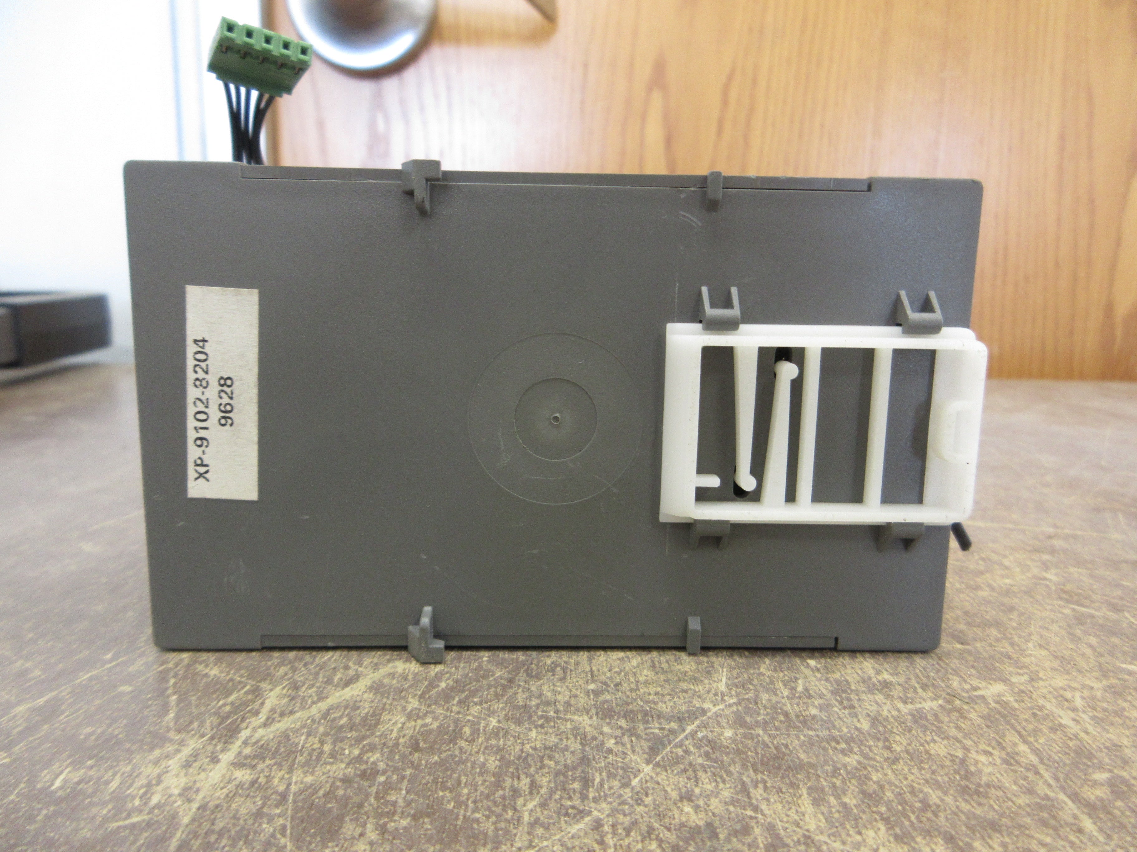 Johnson Controls Metasys Expansion Module XP-9102-8204 *No Terminal Covers* Used