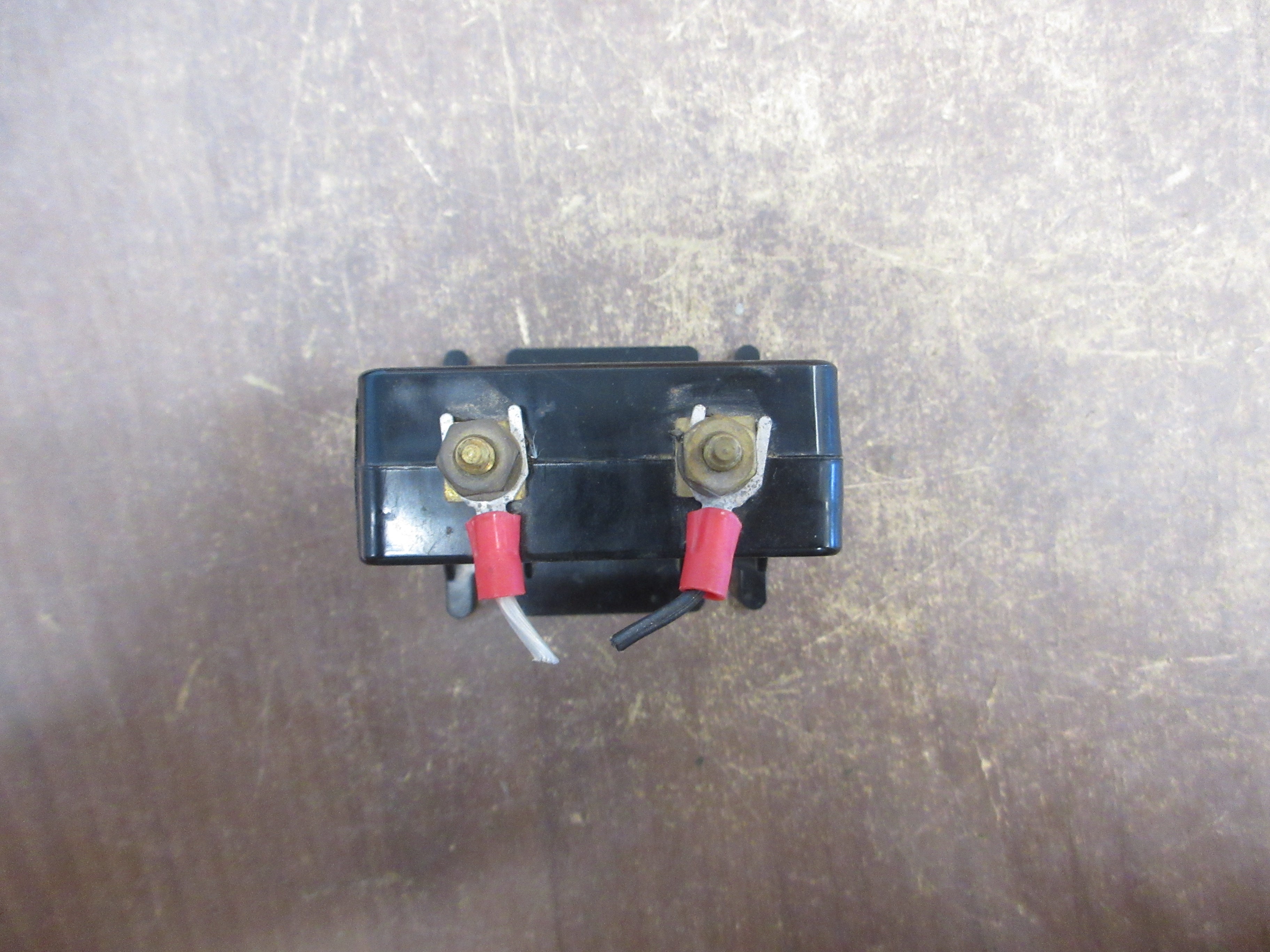 Instrument Transformer 2 SFT-201-0.2 Ratio 200:0.2A 600V 50-400Hz 10kV BIL Used