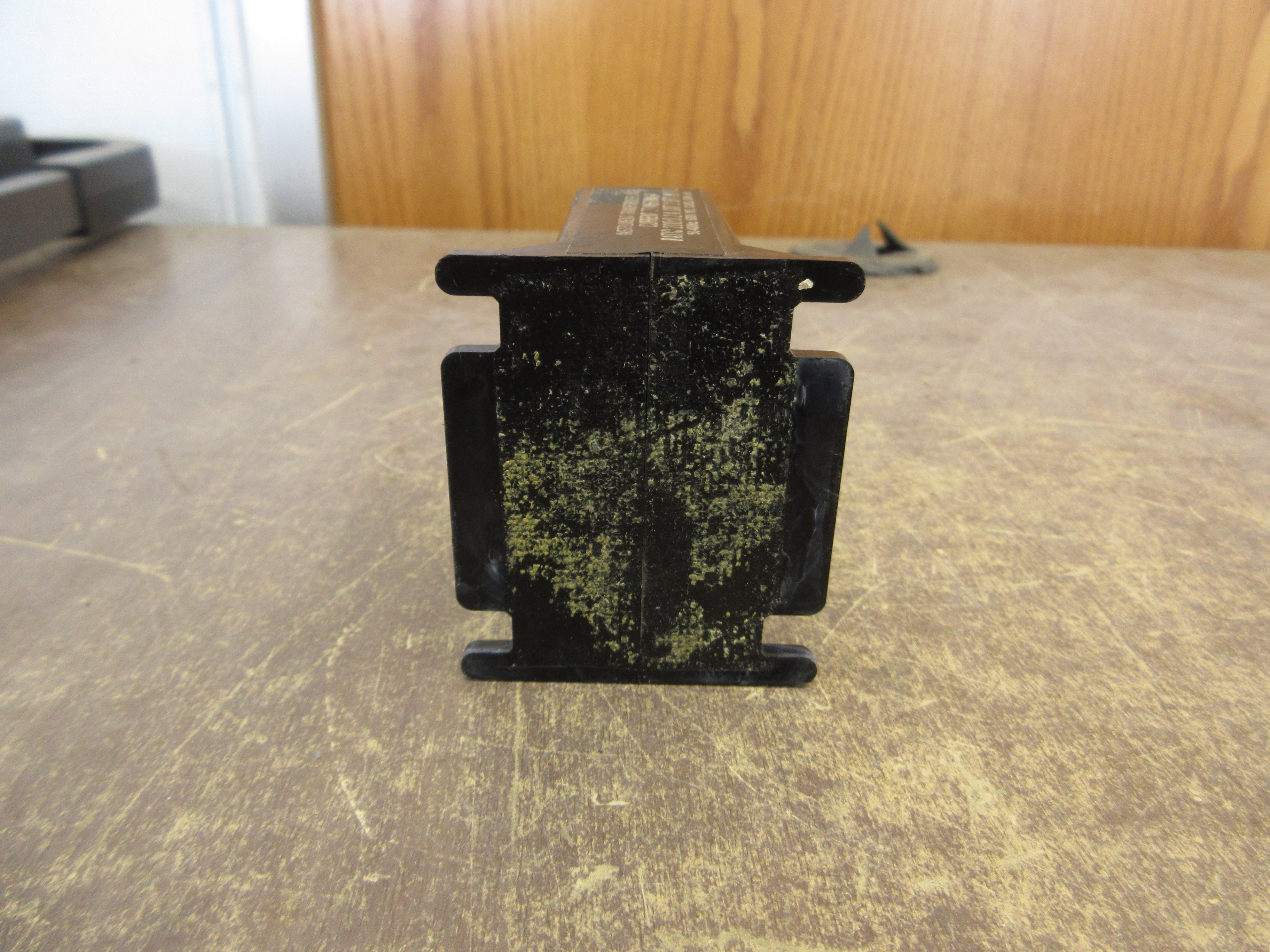 Instrument Transformer 2 SFT-201-0.2 Ratio 200:0.2A 600V 50-400Hz 10kV BIL Used