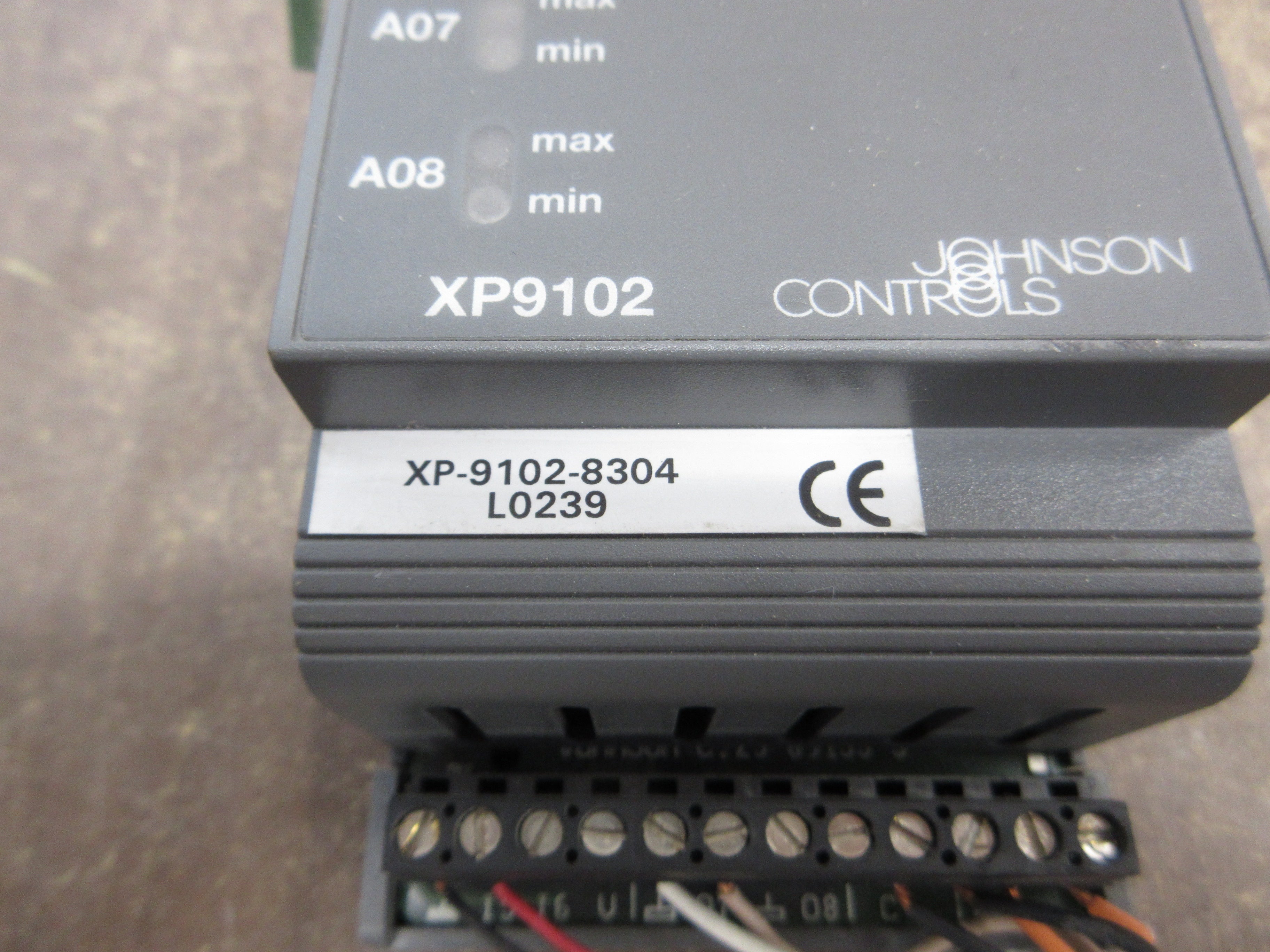 Johnson Controls Metasys Expansion Module XP-9102-8304 *No Terminal Covers* Used