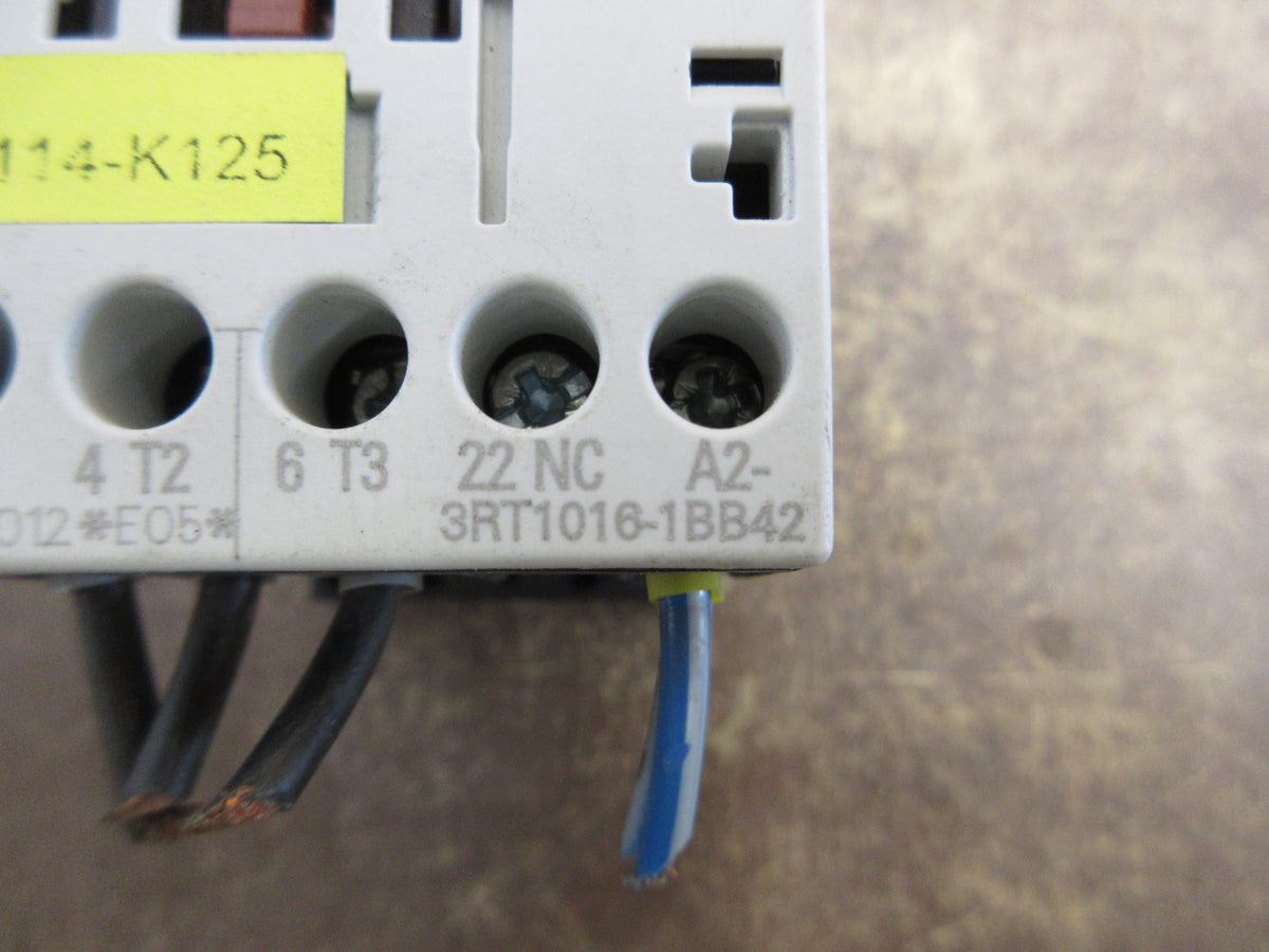 Siemens Sirius Contactor 3RT1016-1BB42 24VDC Coil 20A 600V Used