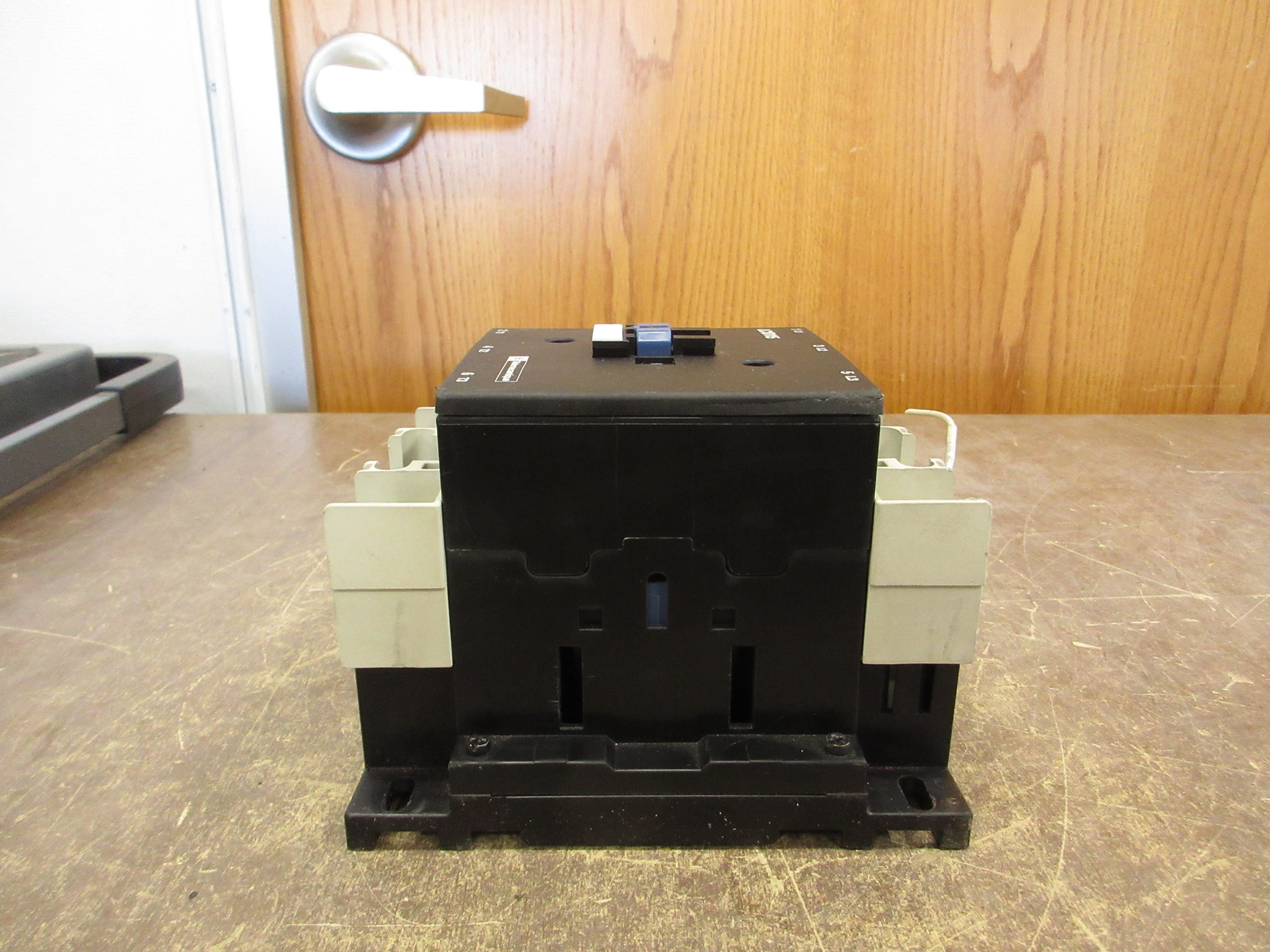 Telemecanique Contactor LC1D115006 24V Coil 160A 600V Used