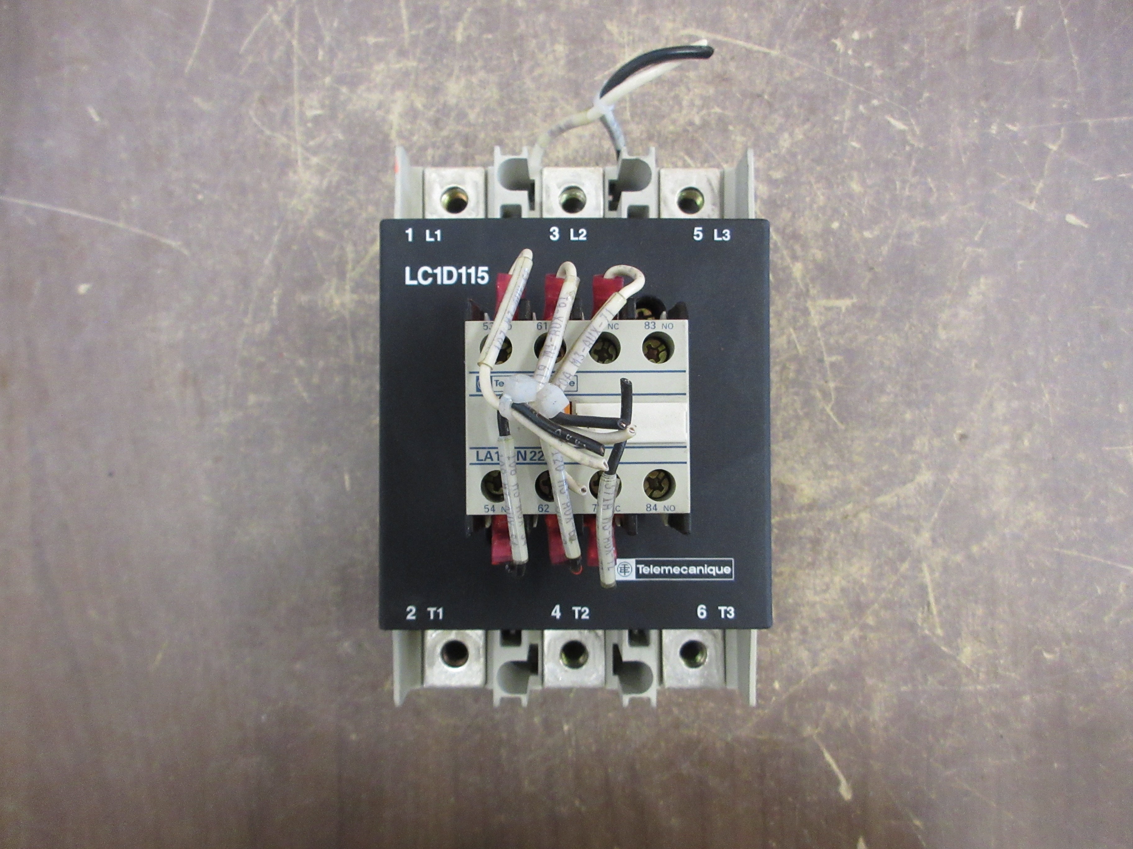 Telemecanique Contactor LC1D115006 24V Coil 160A 600V w/ Aux Contact Block Used