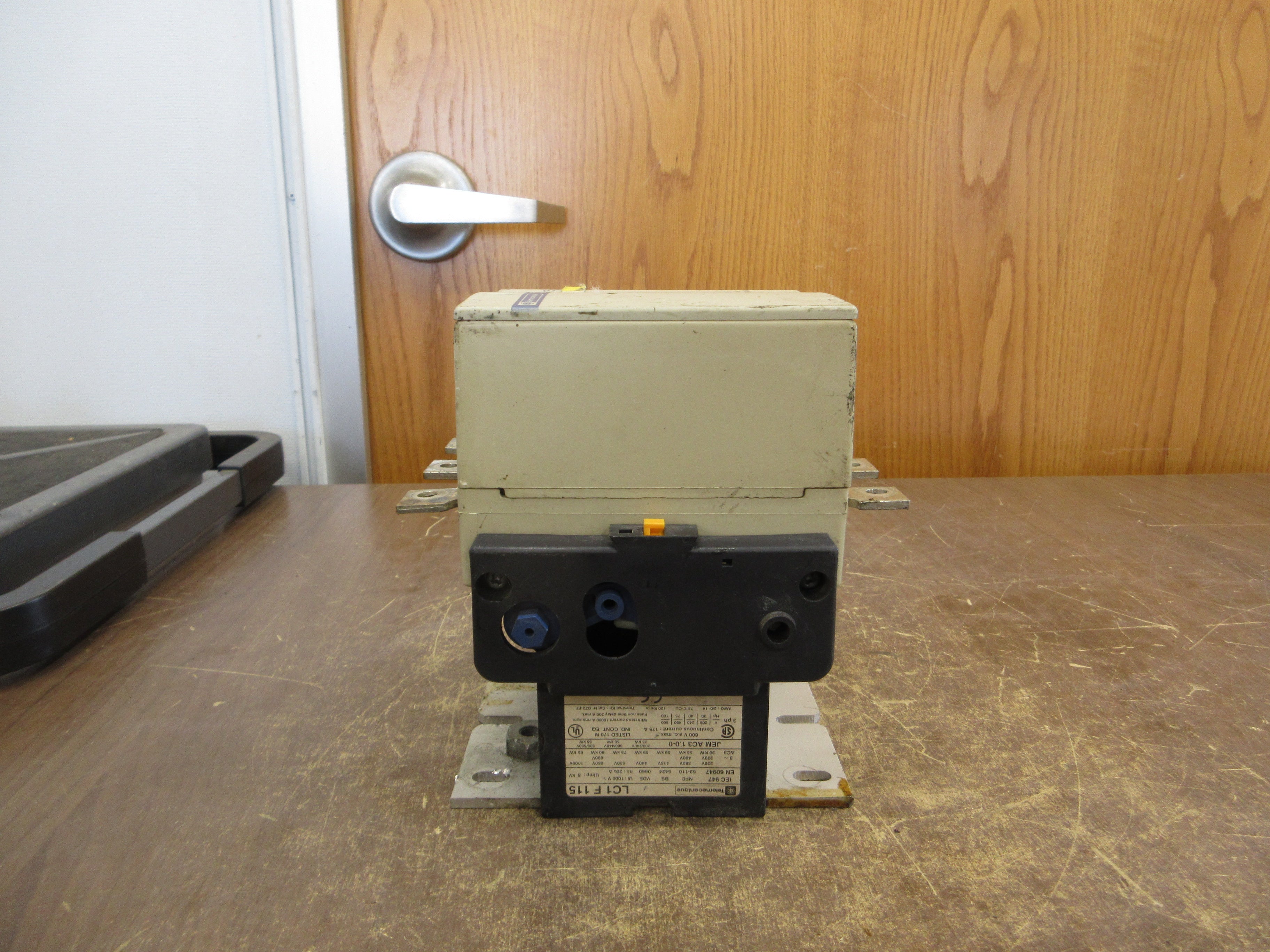 Telemecanique Contactor LC1F115 265/277V Coil 175A 600V Used