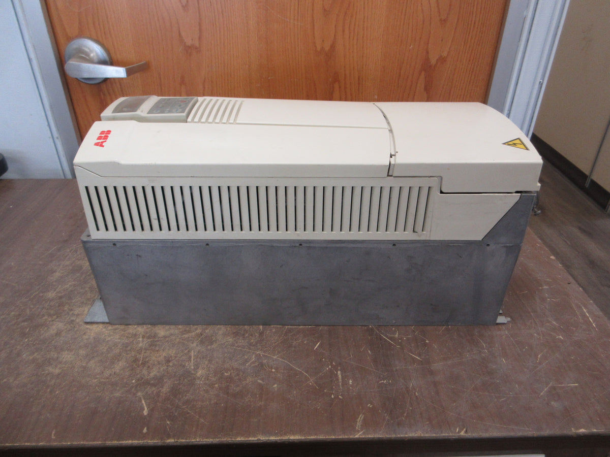 ABB ACH401 AC Drive ACH401602012 15HP 3Ph w/ Keypad Used
