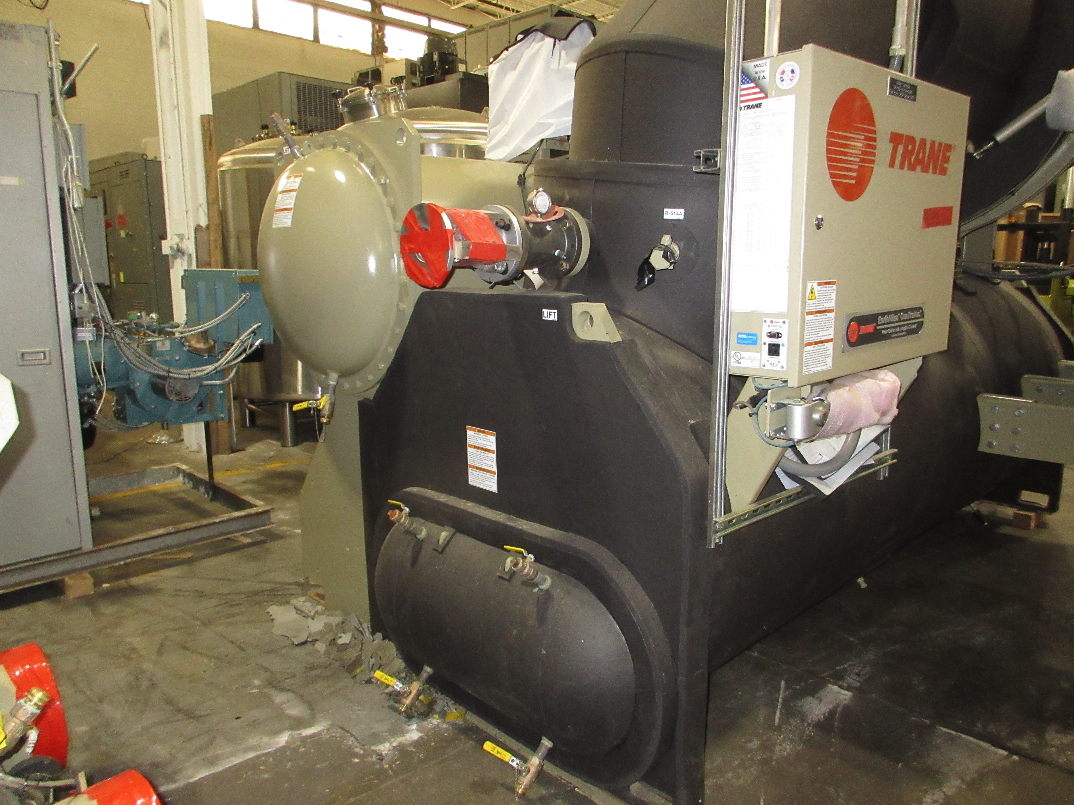 Trane CVHF760 Water Cooled Chiller CVHF760F15P0PC0303 760 ton 460V New Take Out