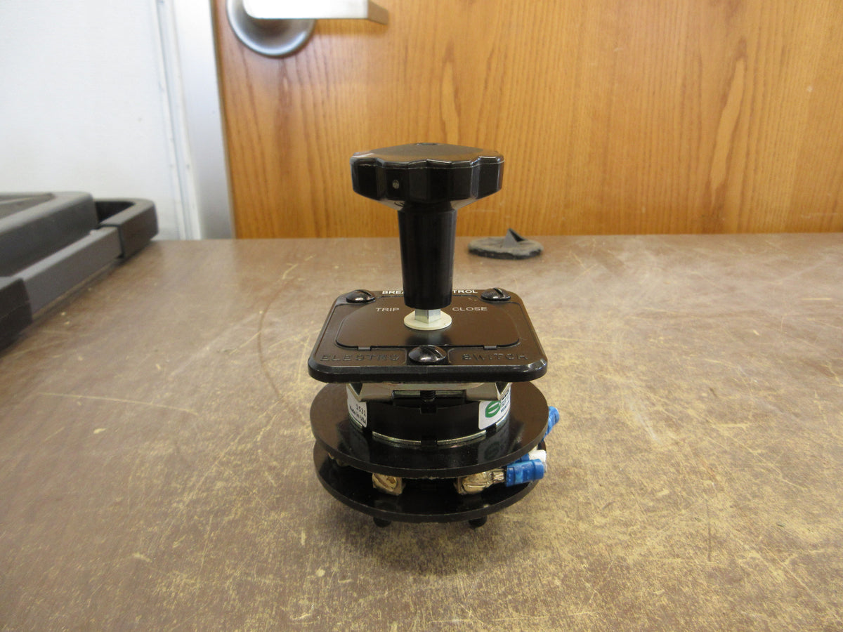 Electroswitch Series 24 Breaker Control Rotary Switch 2440D Used