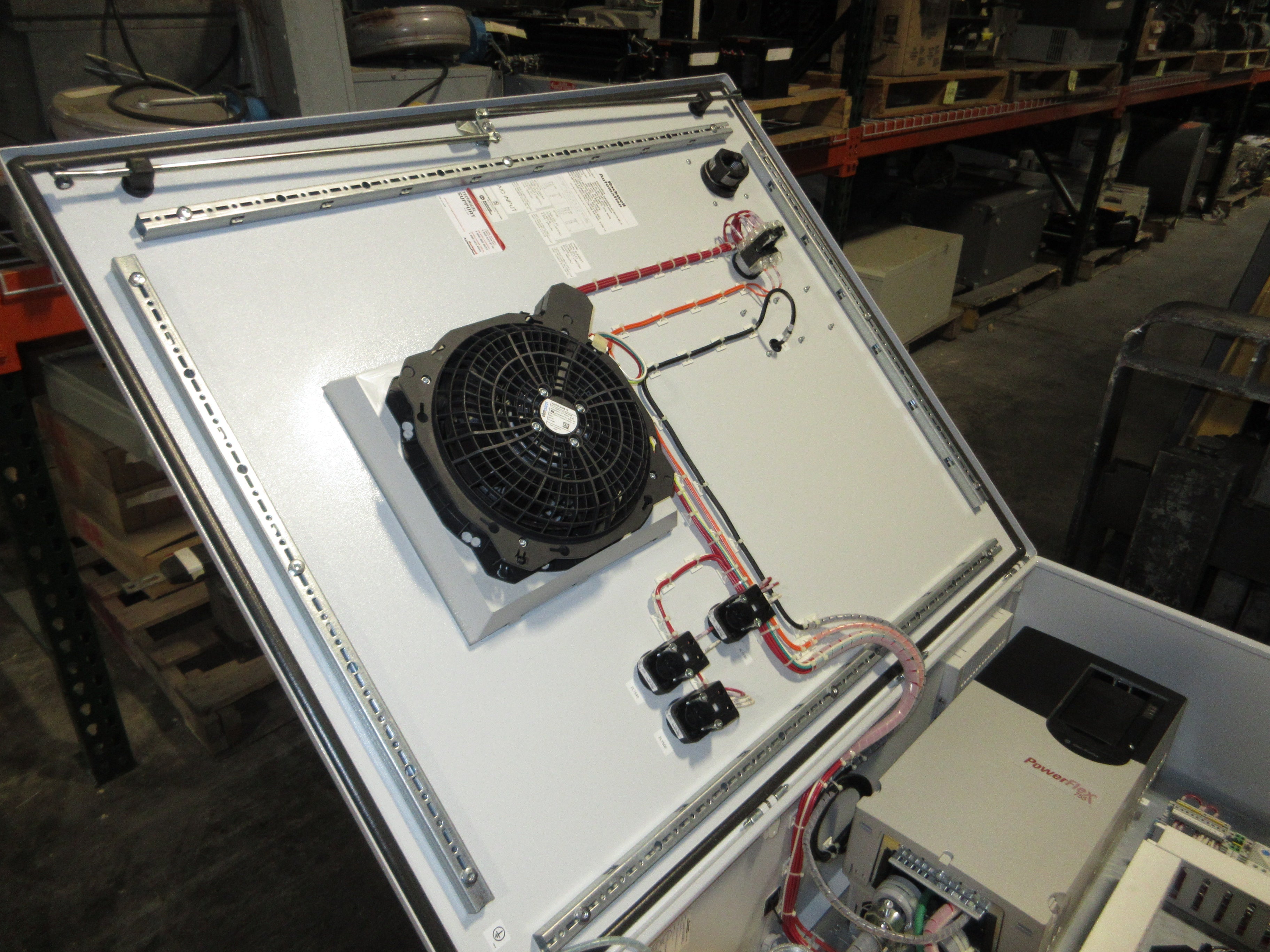 Rockwell Automation PowerFlex 755 AC Drive w/ Disconnect 50HP w/ Keypad Used