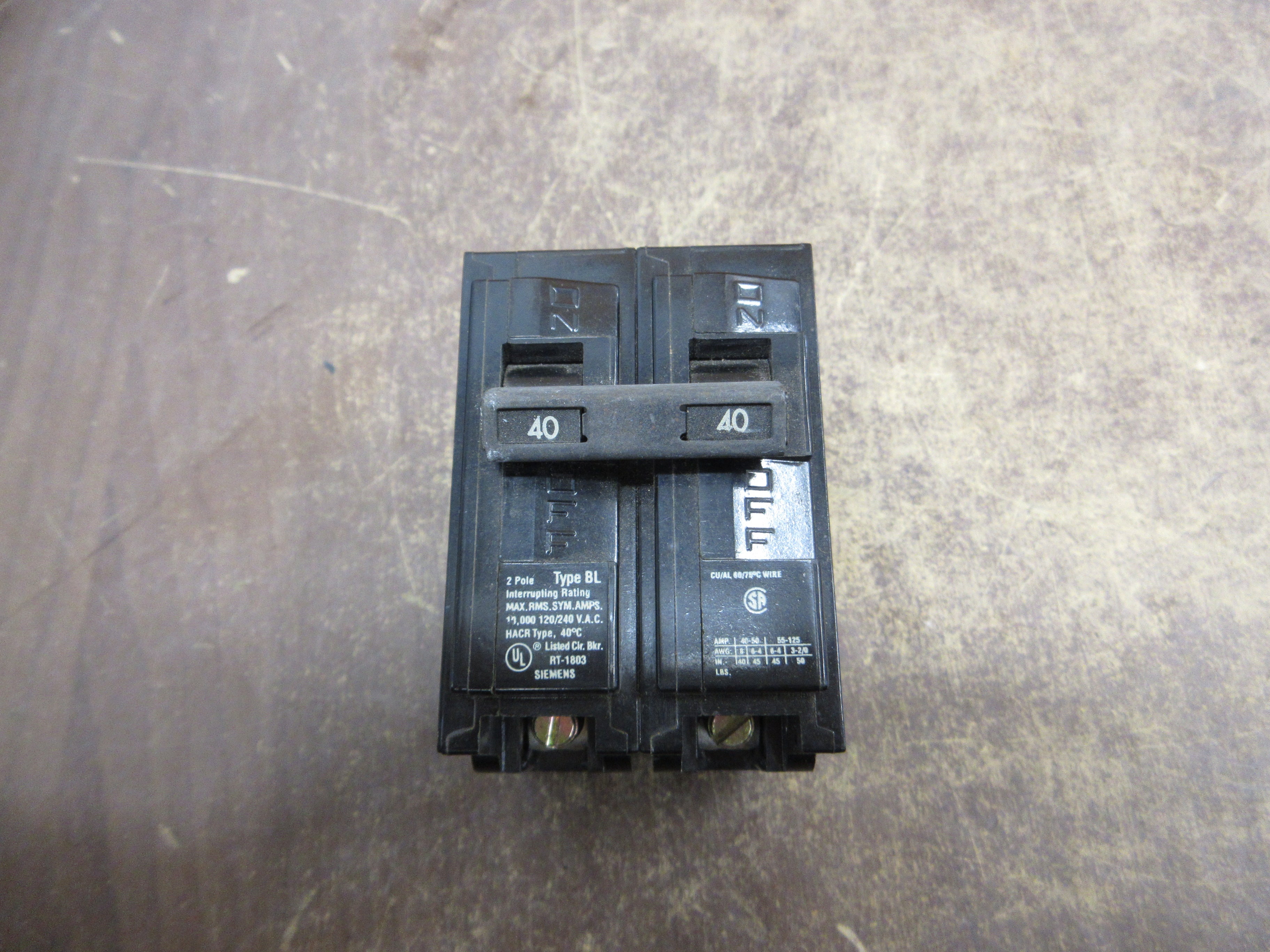 Siemens Type BL Bolt-On Circuit Breaker B240 40A 120/240V 2P Used