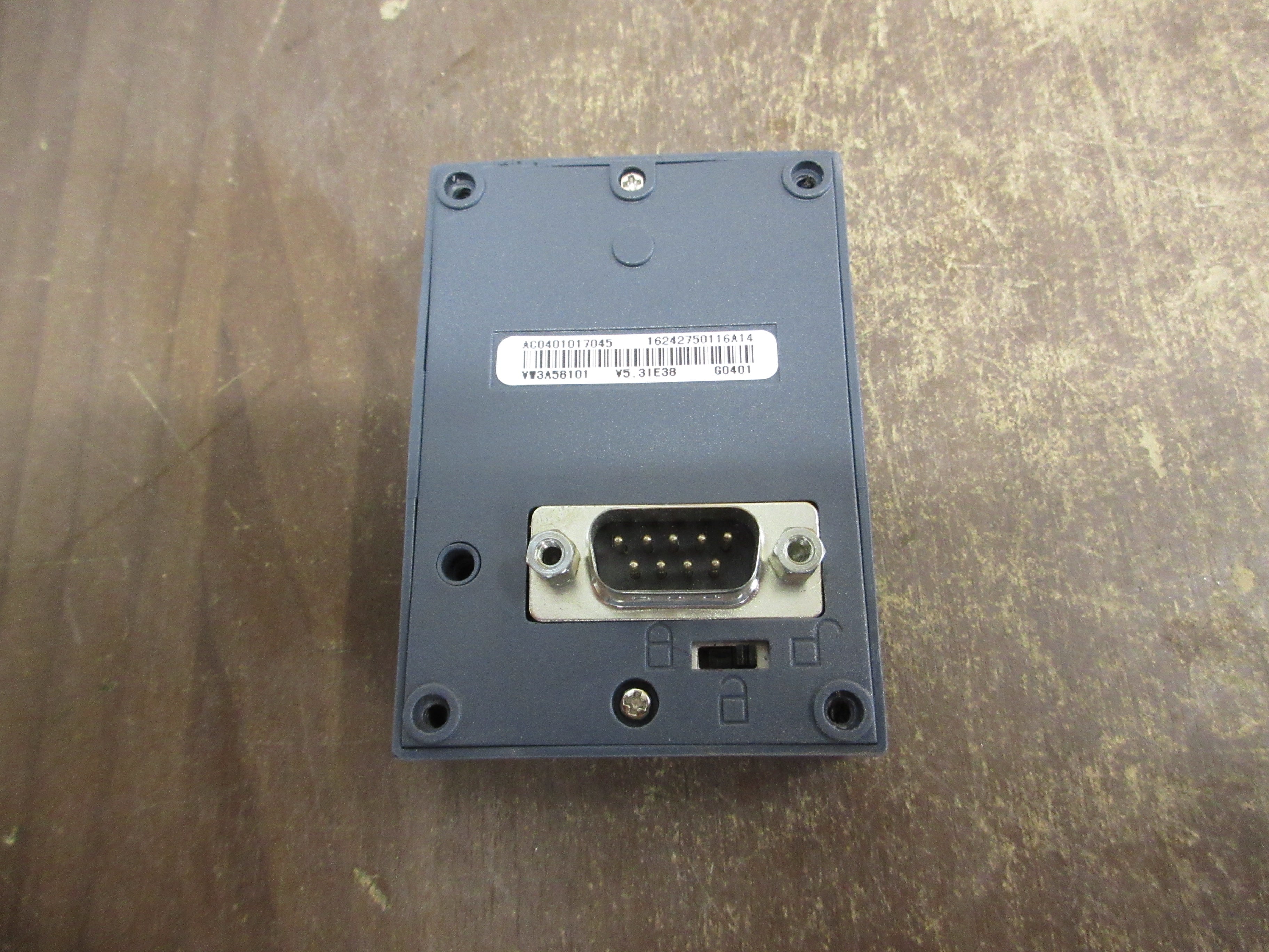 Schneider Electric Keypad VW3A58101 V5.3IE38 *No Mounting Screw* Used
