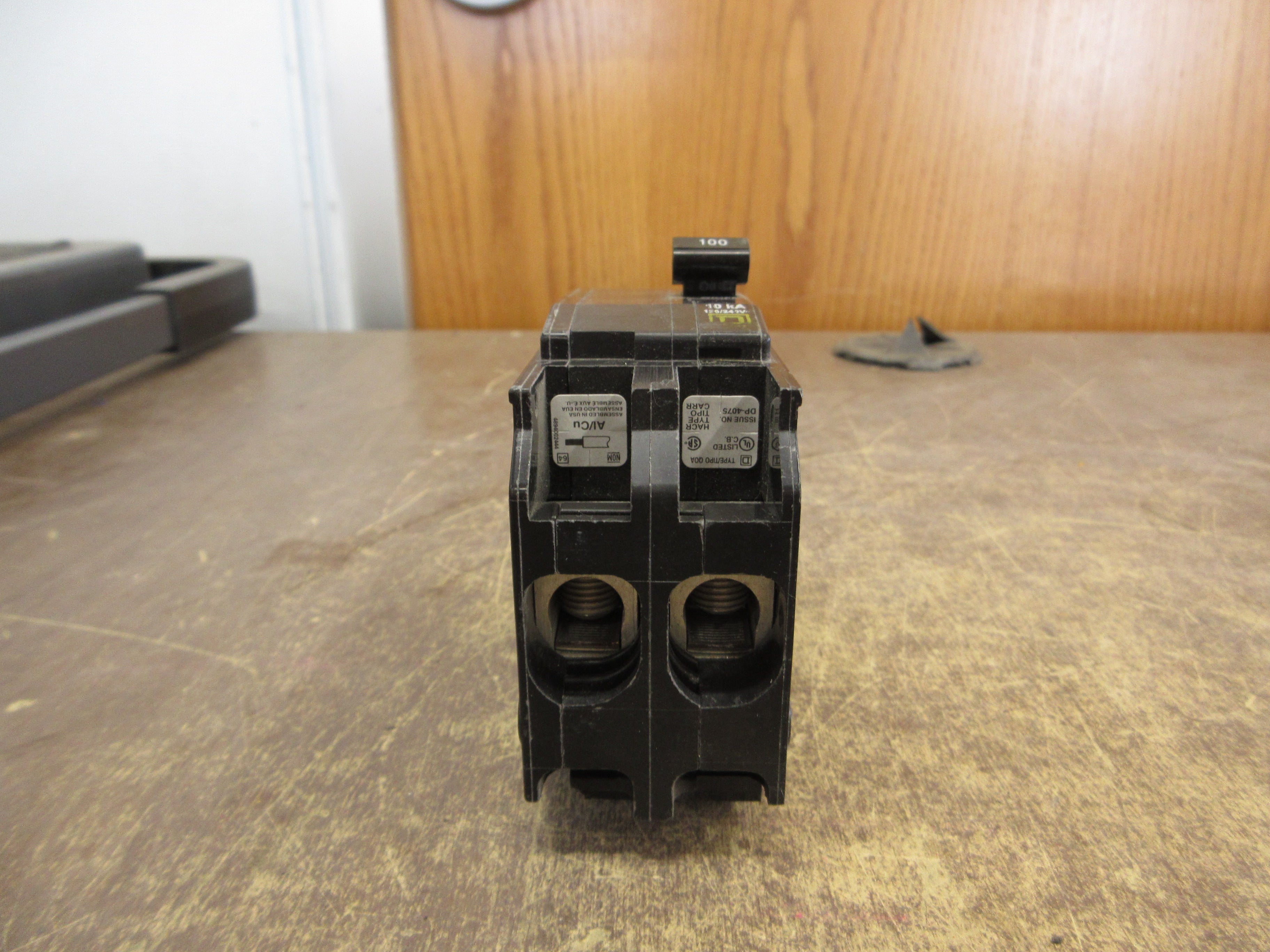 Square D Clip-On Circuit Breaker QO2100 100A 120/240V 2P Used
