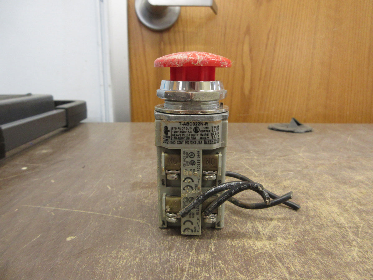 Idec Push Button T-ABD322N-R 120-600V Red Used