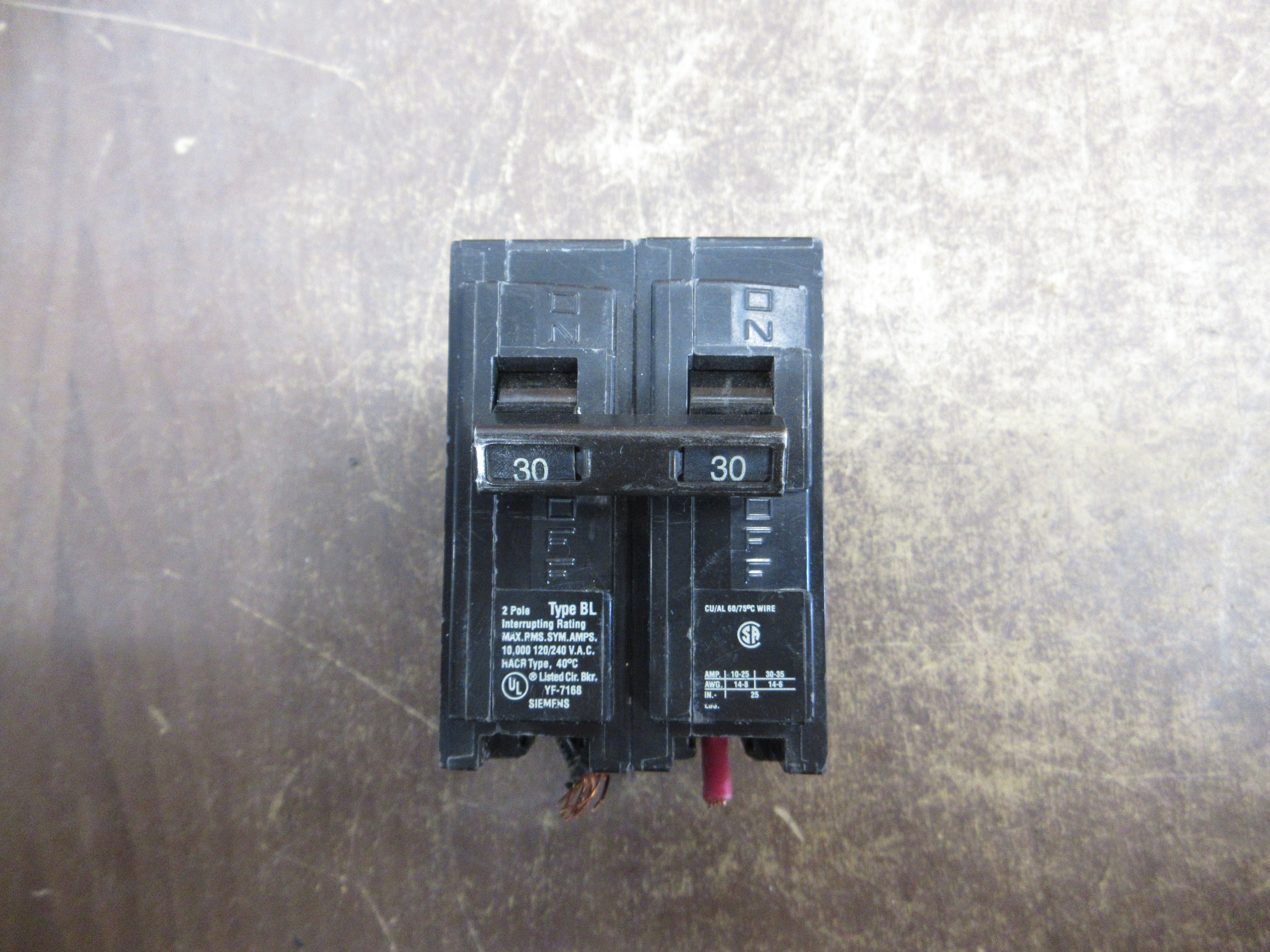 Siemens Type BL Bolt-On Circuit Breaker B230 30A 120/240V 2P Used