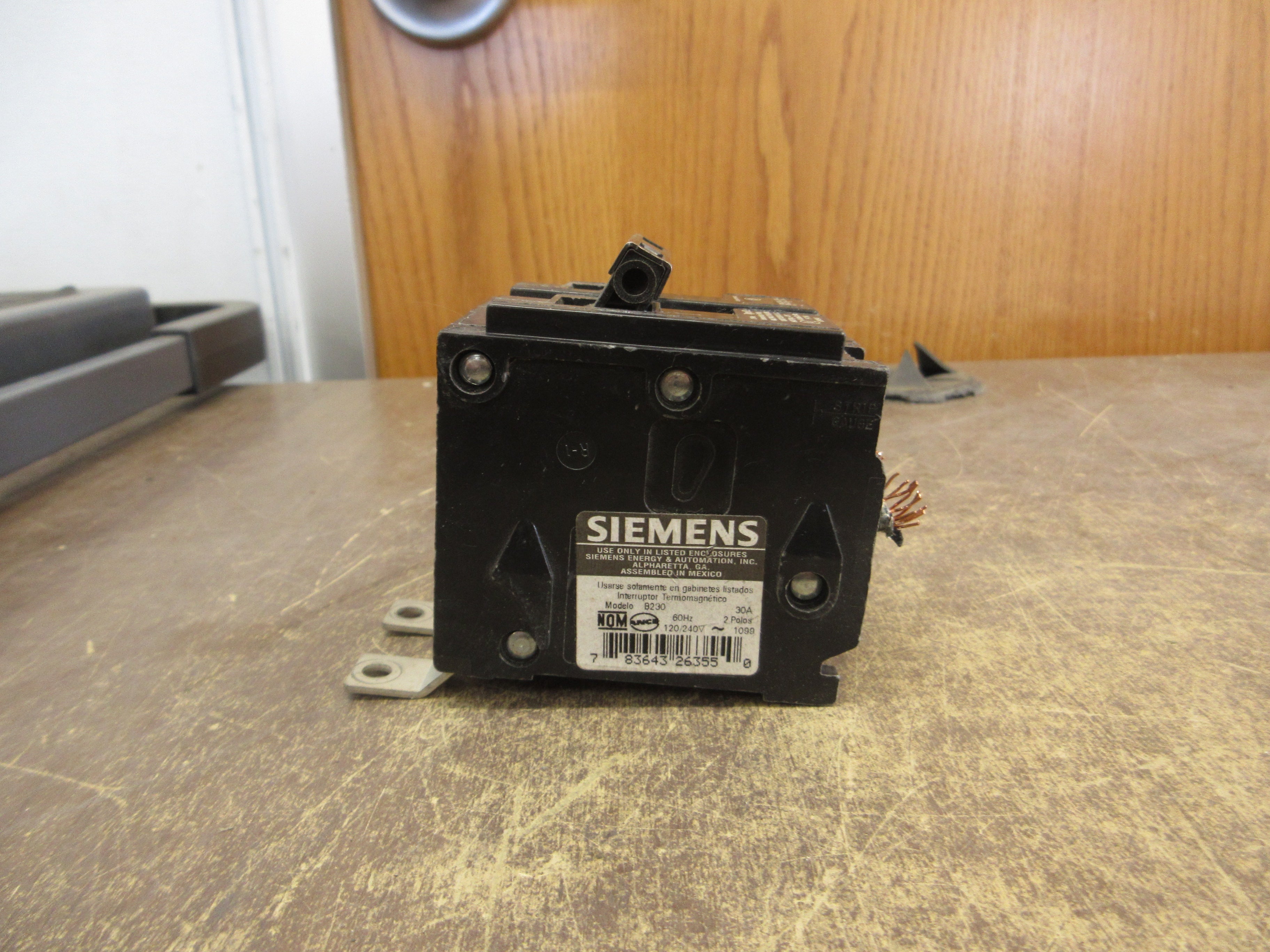 Siemens Type BL Bolt-On Circuit Breaker B230 30A 120/240V 2P Used