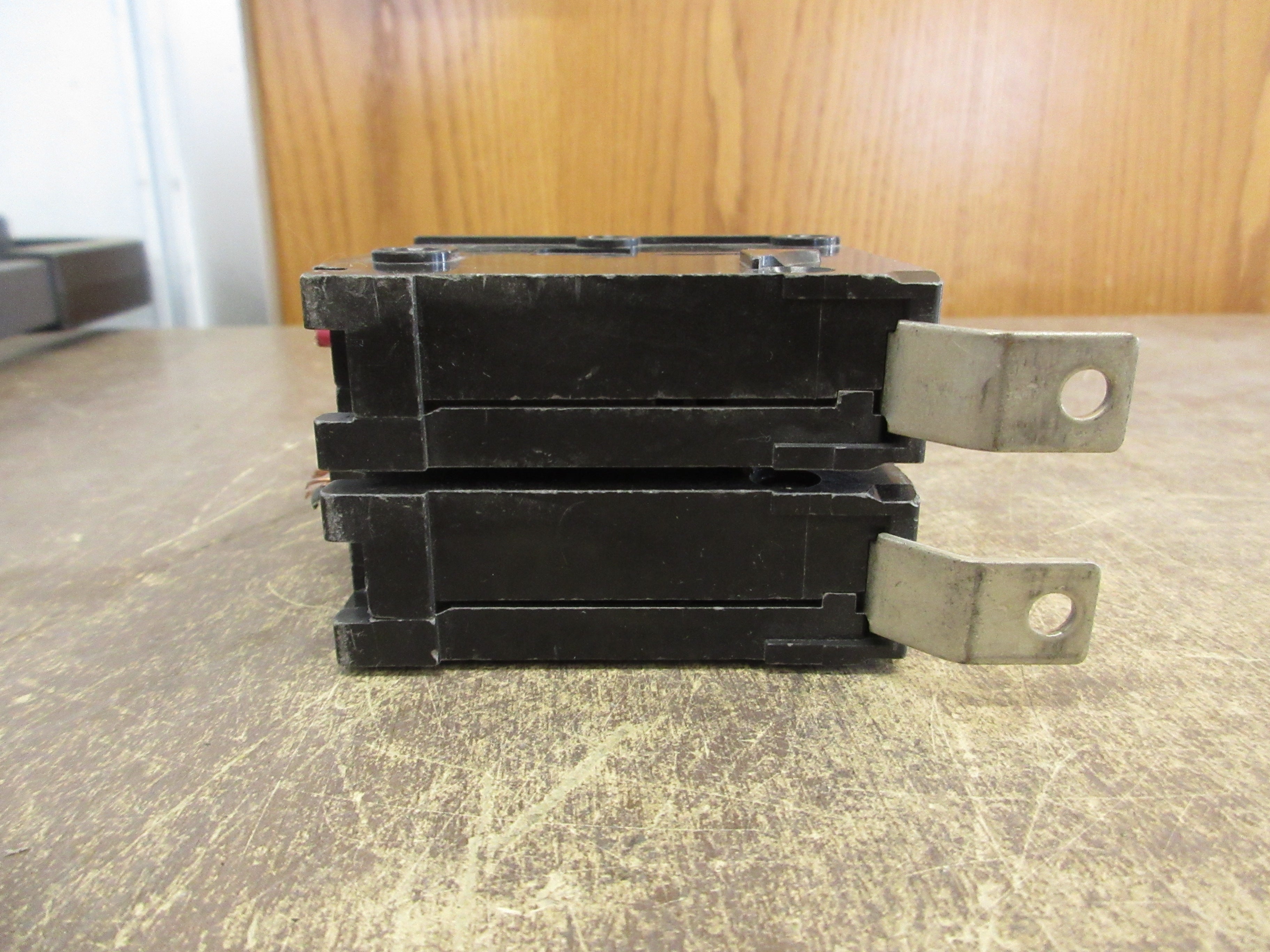 Siemens Type BL Bolt-On Circuit Breaker B230 30A 120/240V 2P Used