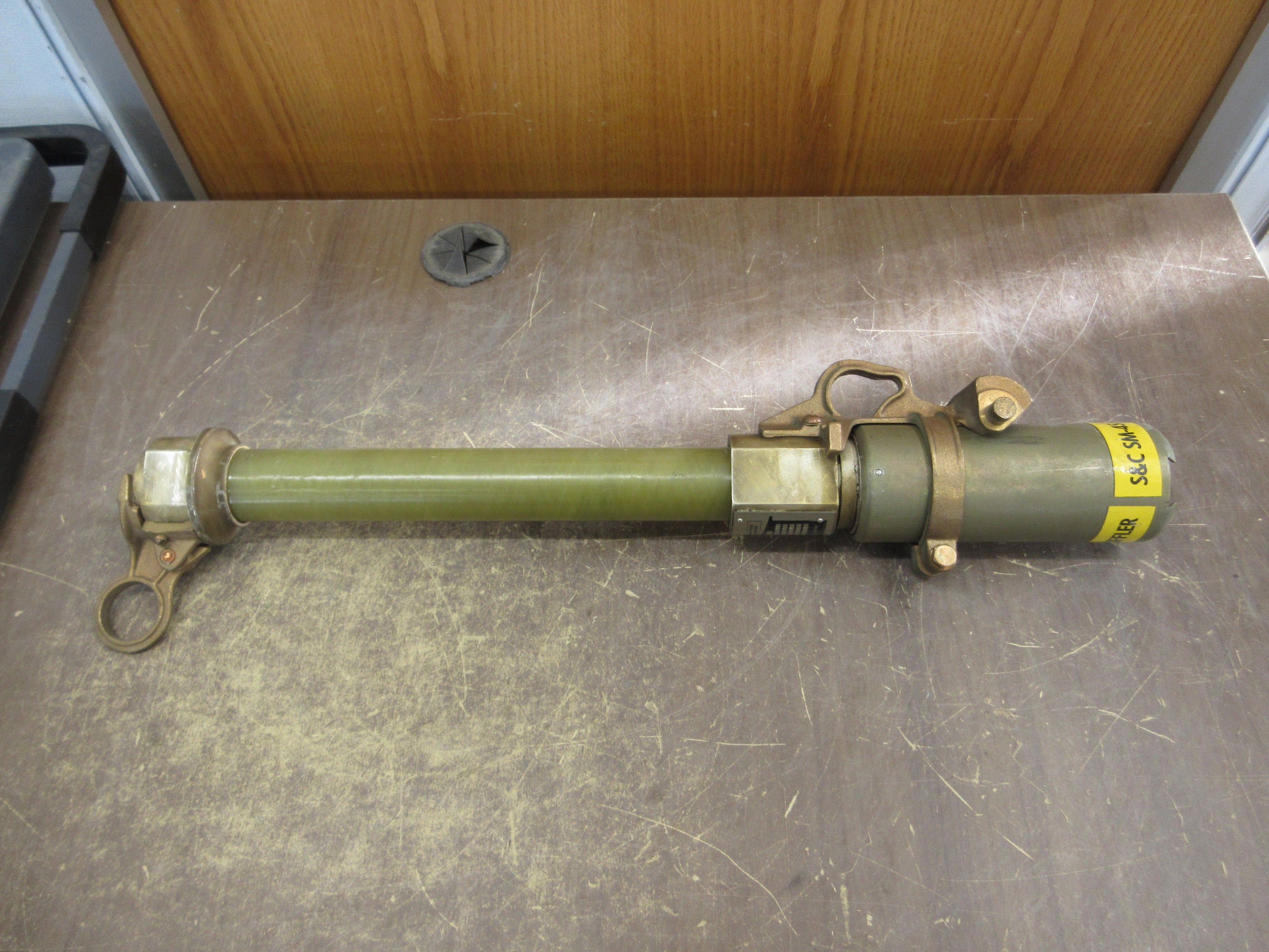 S&C SM-4S Medium Voltage Fuse 86632R1 200E Max 14.4kV Used
