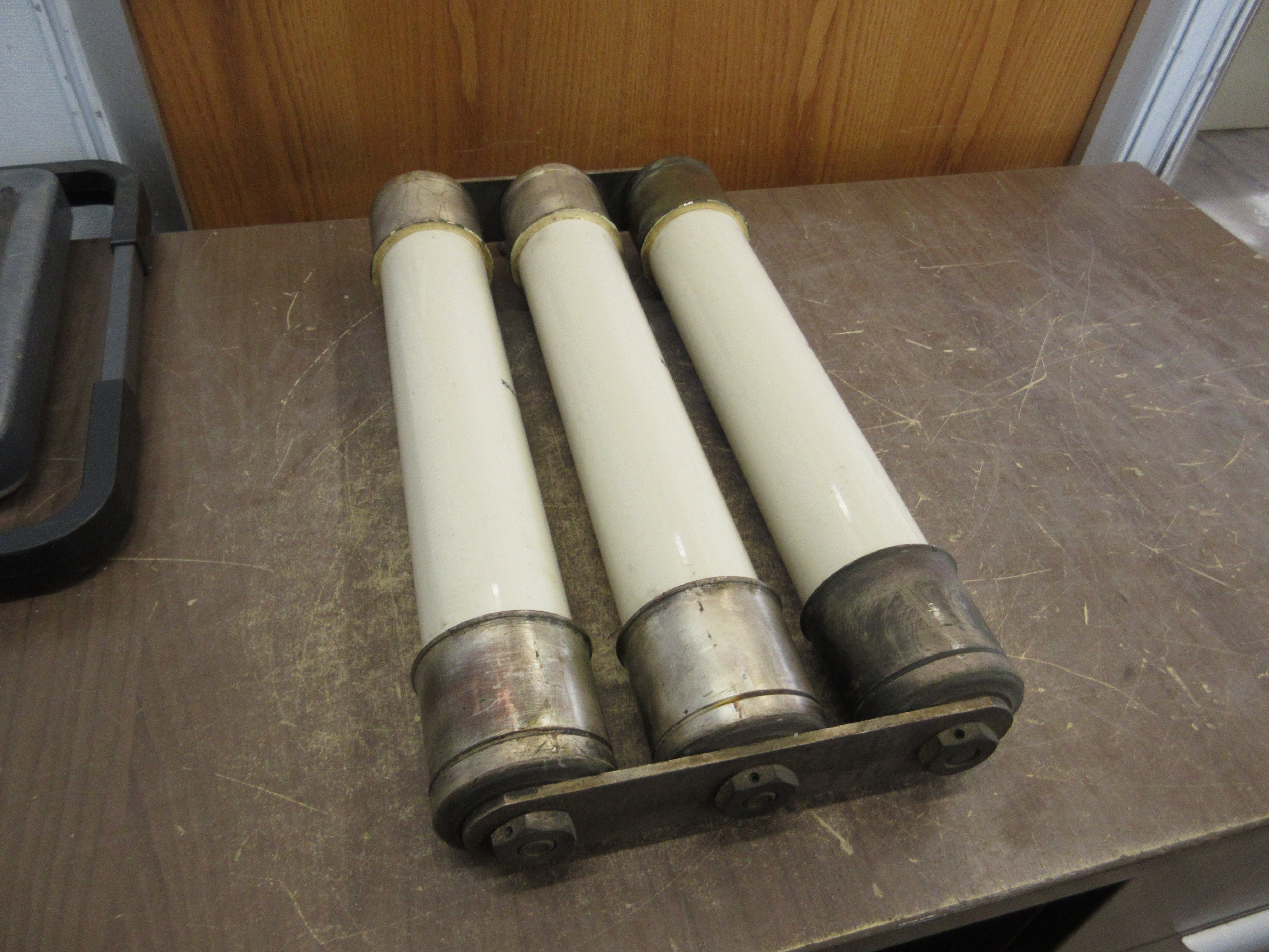 ITE Fuse 427552 125E 13.8kV Used