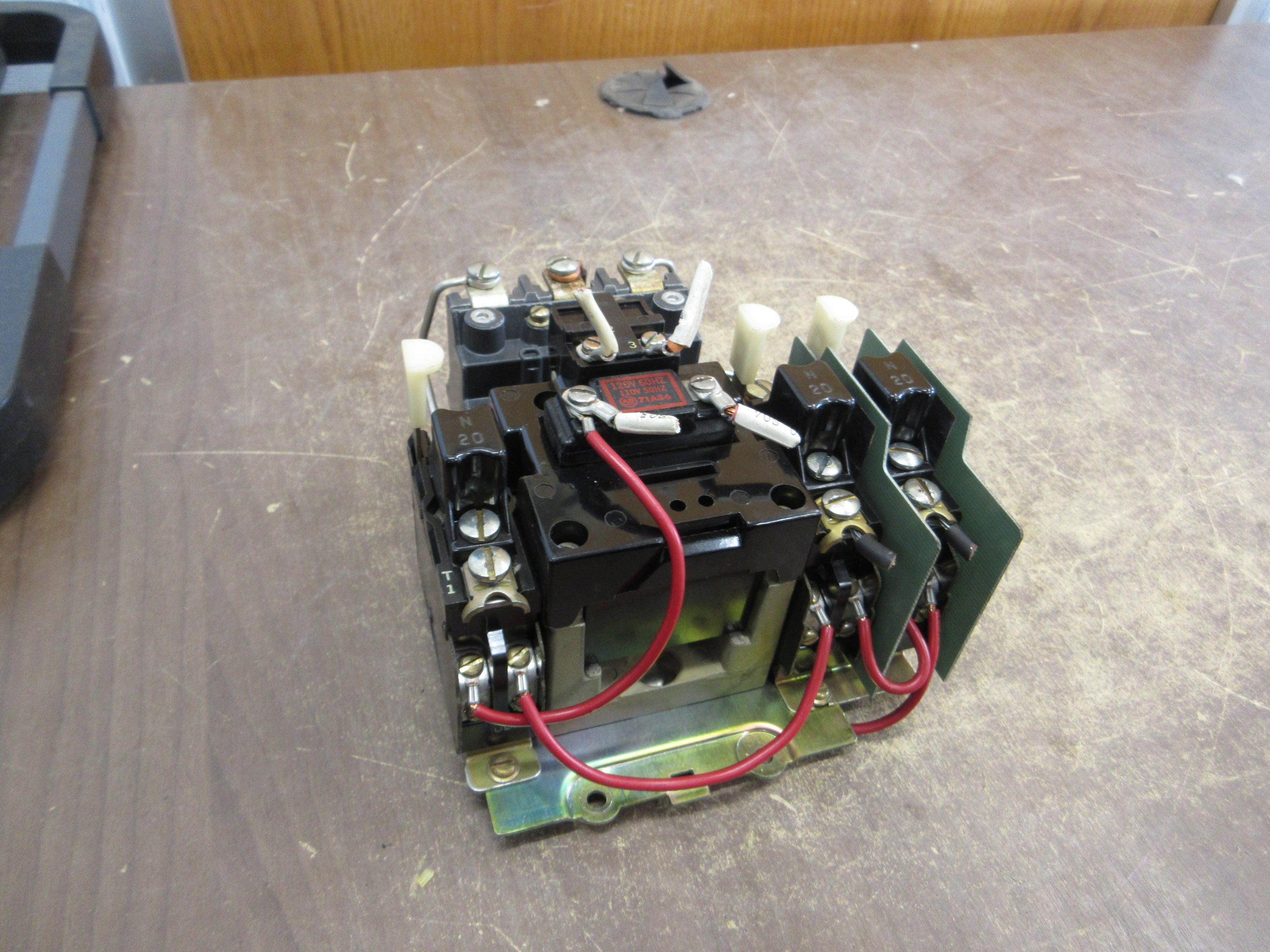 Allen-Bradley Size 1 Starter 709-BOD103 Ser. K 120V Coil Used
