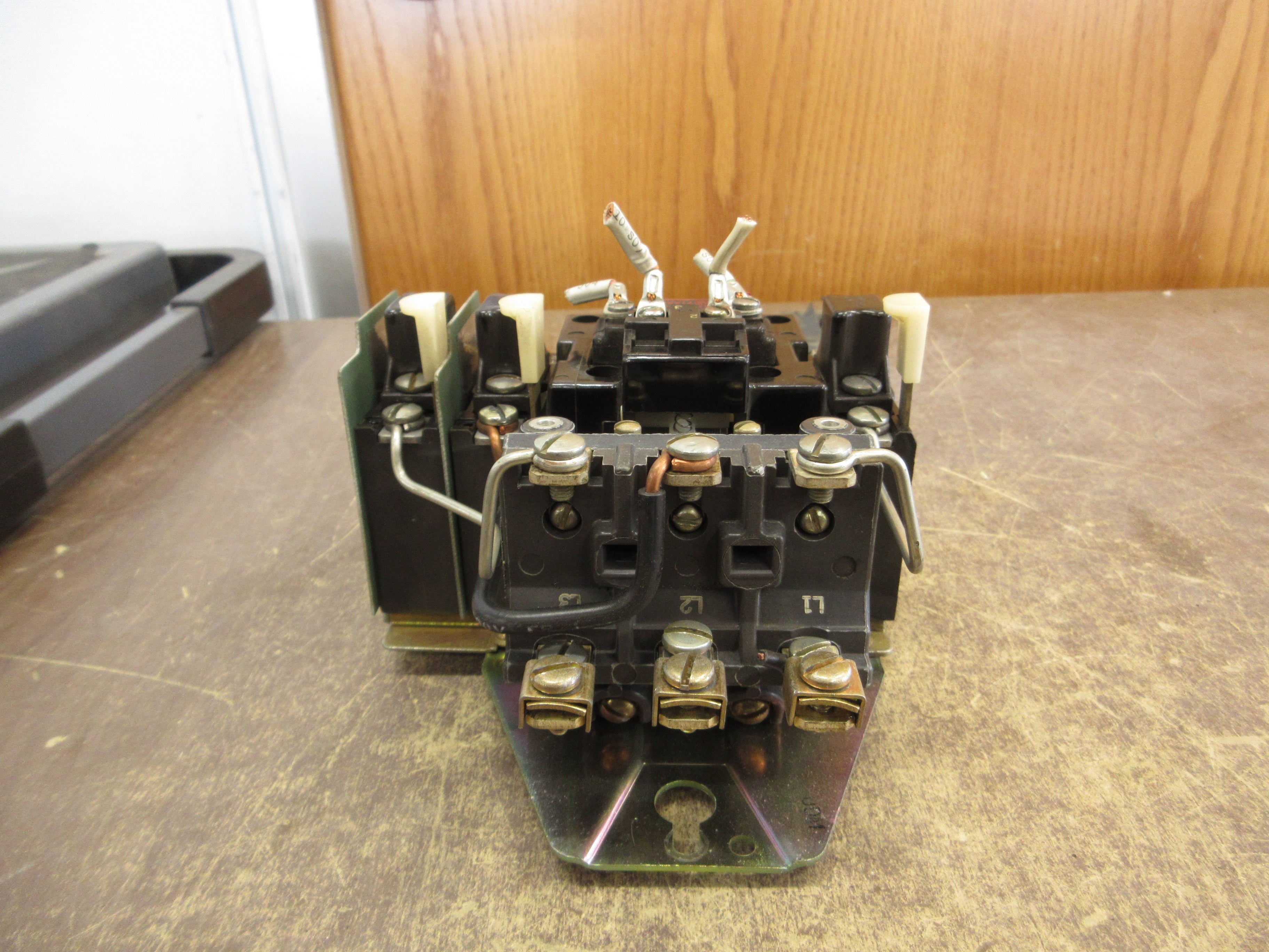 Allen-Bradley Size 1 Starter 709-BOD103 Ser. K 120V Coil Used