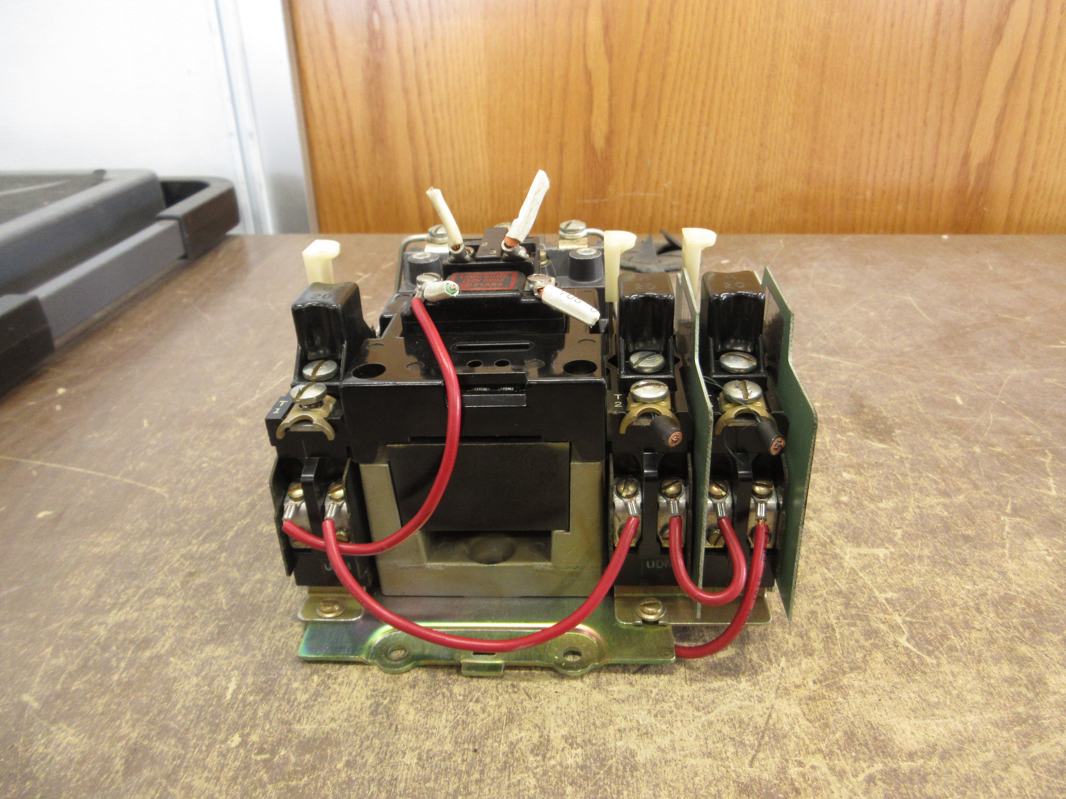 Allen-Bradley Size 1 Starter 709-BOD103 Ser. K 120V Coil Used