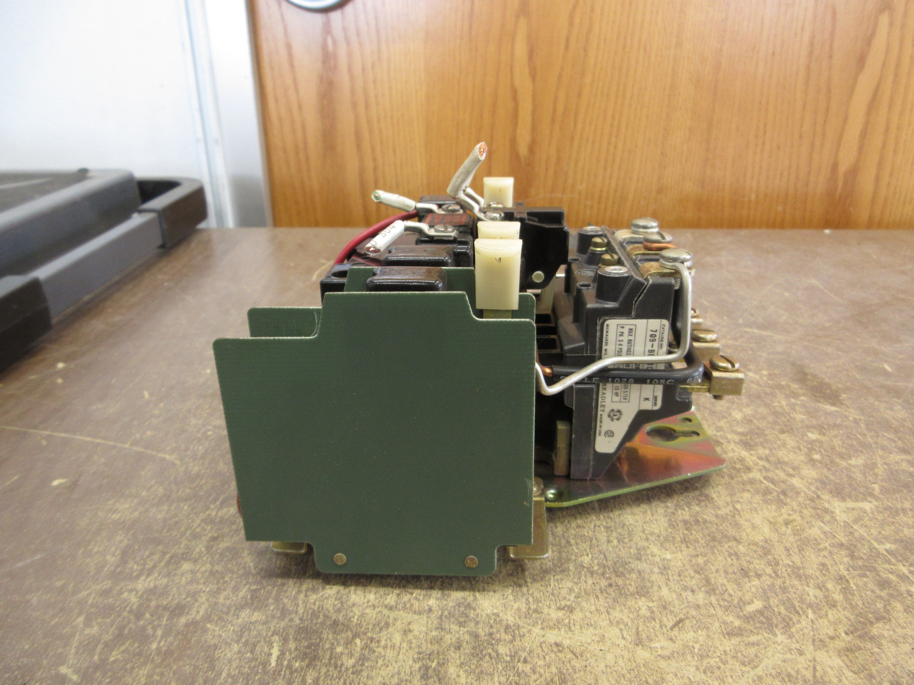Allen-Bradley Size 1 Starter 709-BOD103 Ser. K 120V Coil Used