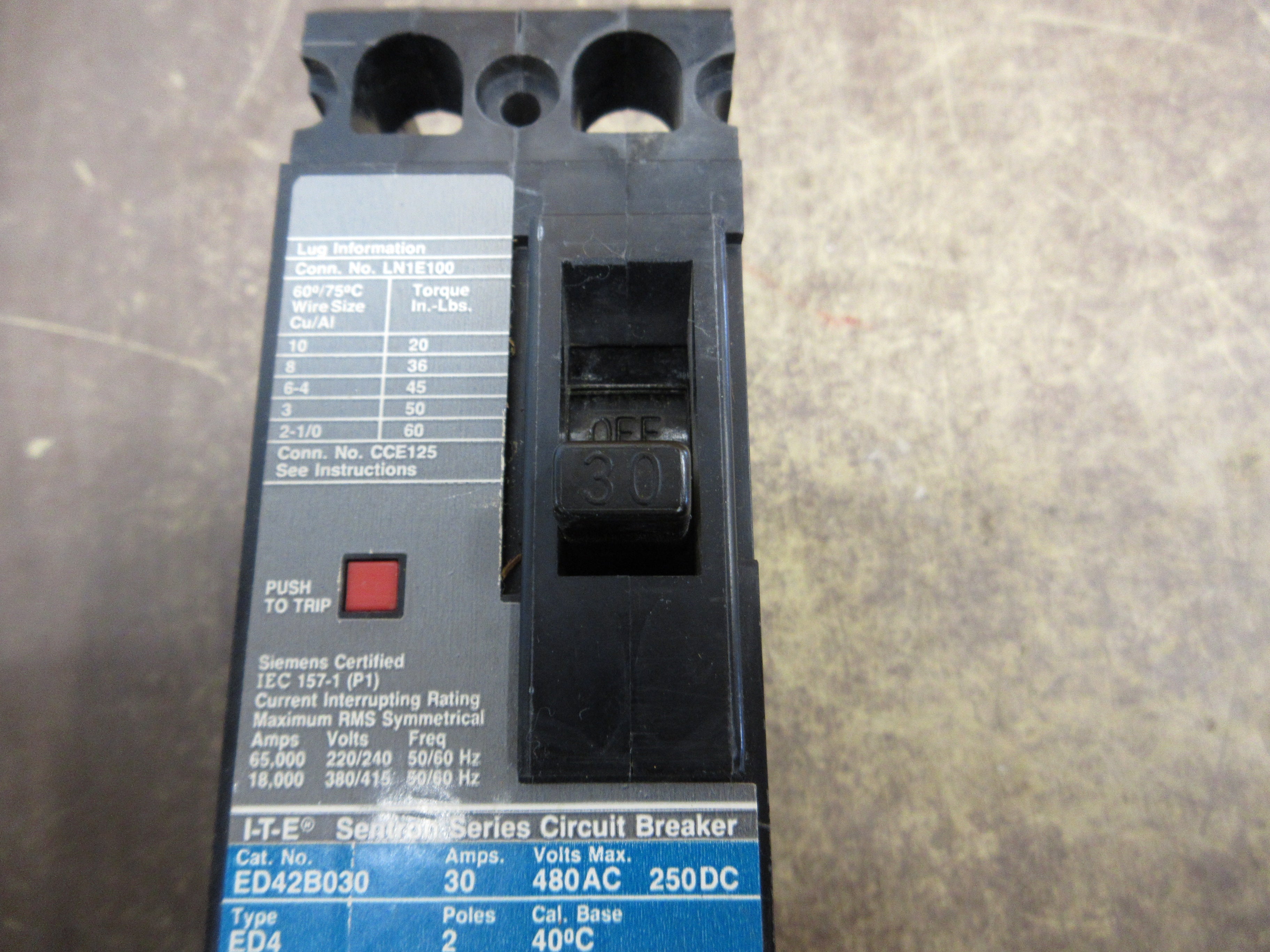 Siemens ITE Sentron Circuit Breaker ED42B030 30A 480V 2P Used
