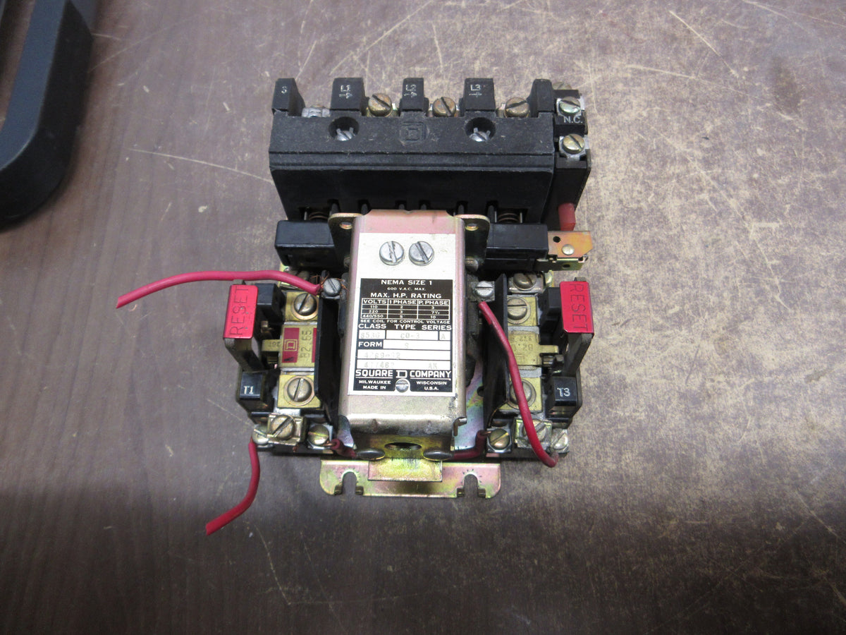 Square D Size1 Starter 8536 CO-3 S Ser. A 120V Coil 600V Used
