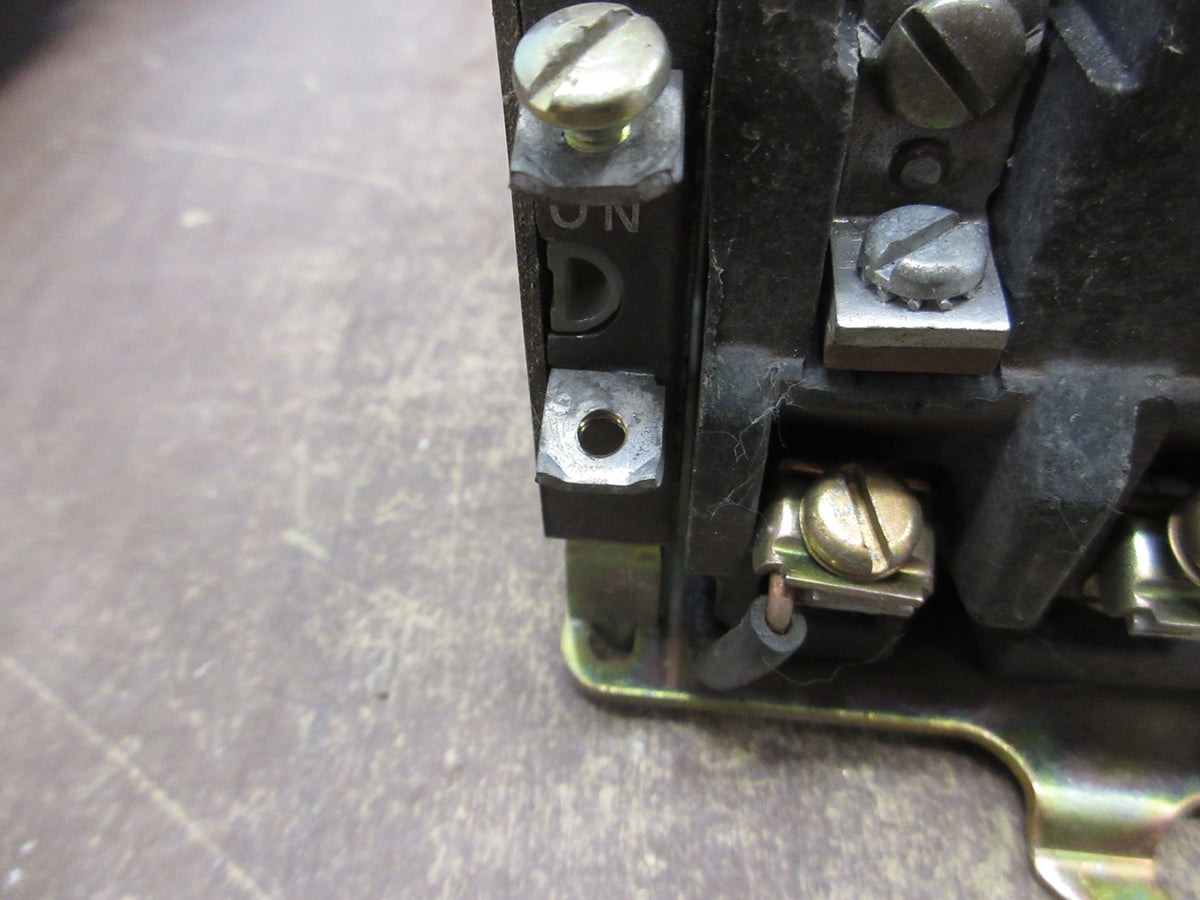 Square D Size1 Starter 8536 CO-3 S Ser. A 120V Coil 600V Used